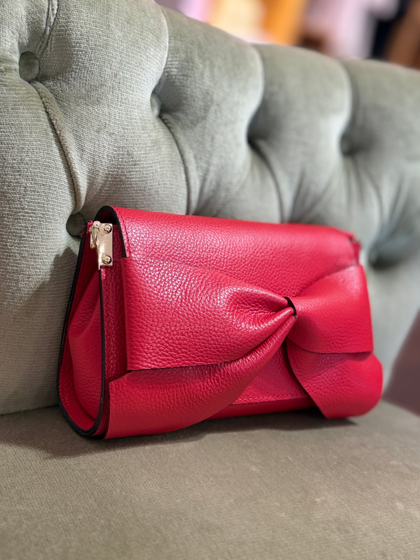 Clutch con fiocco (disponibile in più colori)