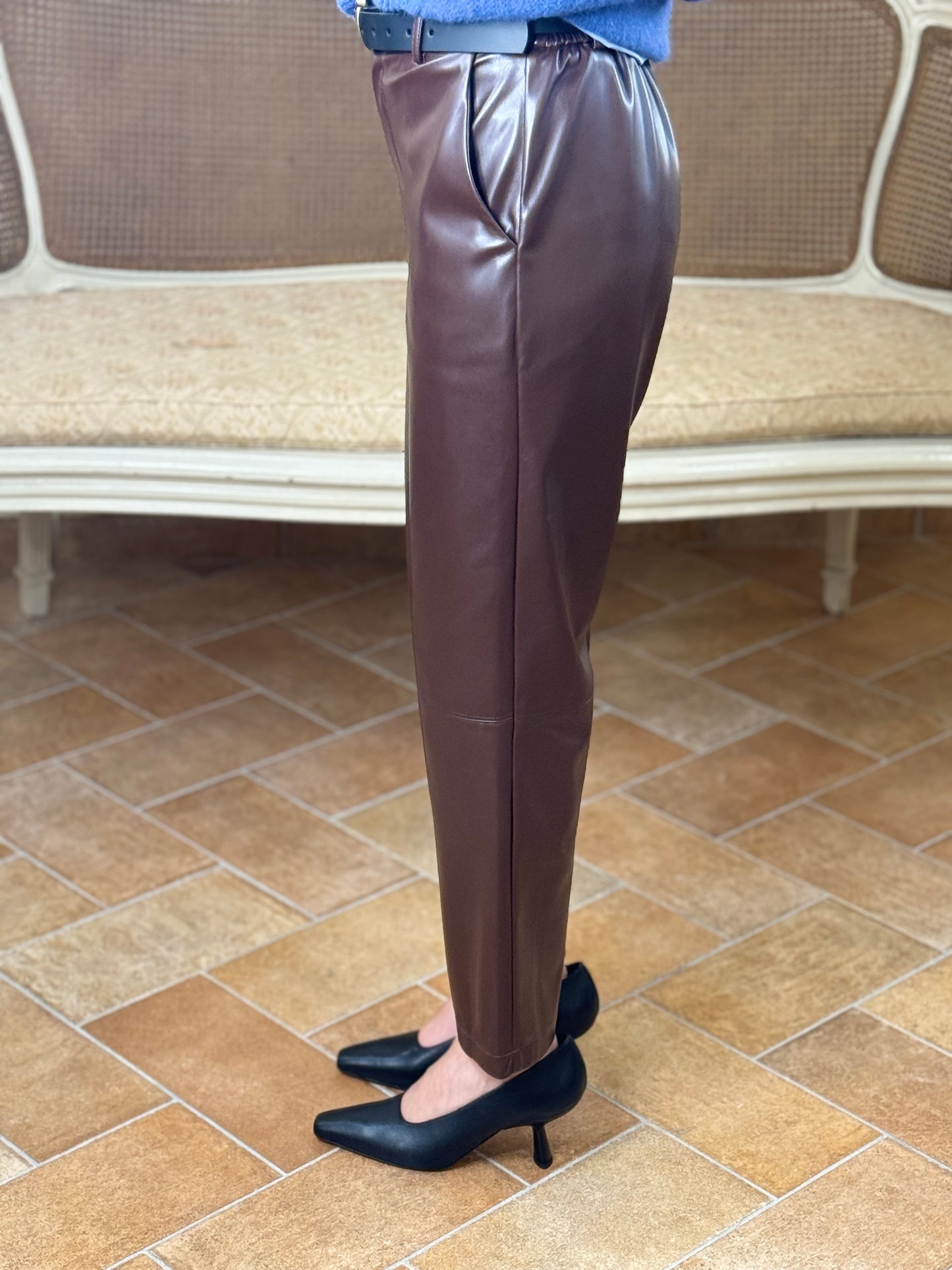 Tensione In Pantalone CARROT in ecopelle MORO