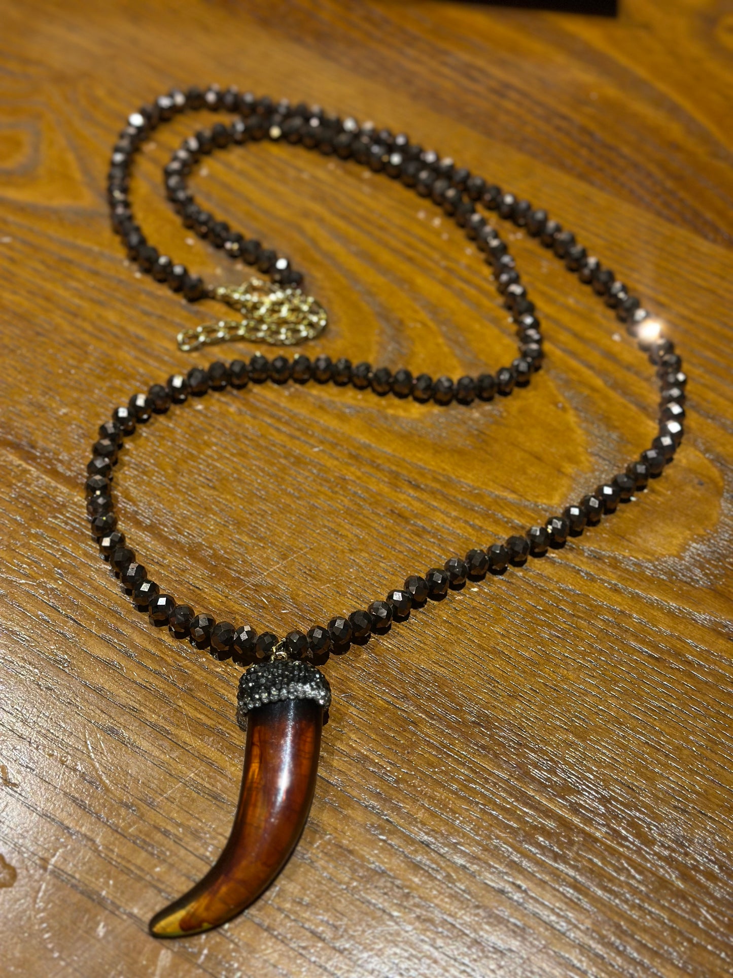 Collana corno marrone