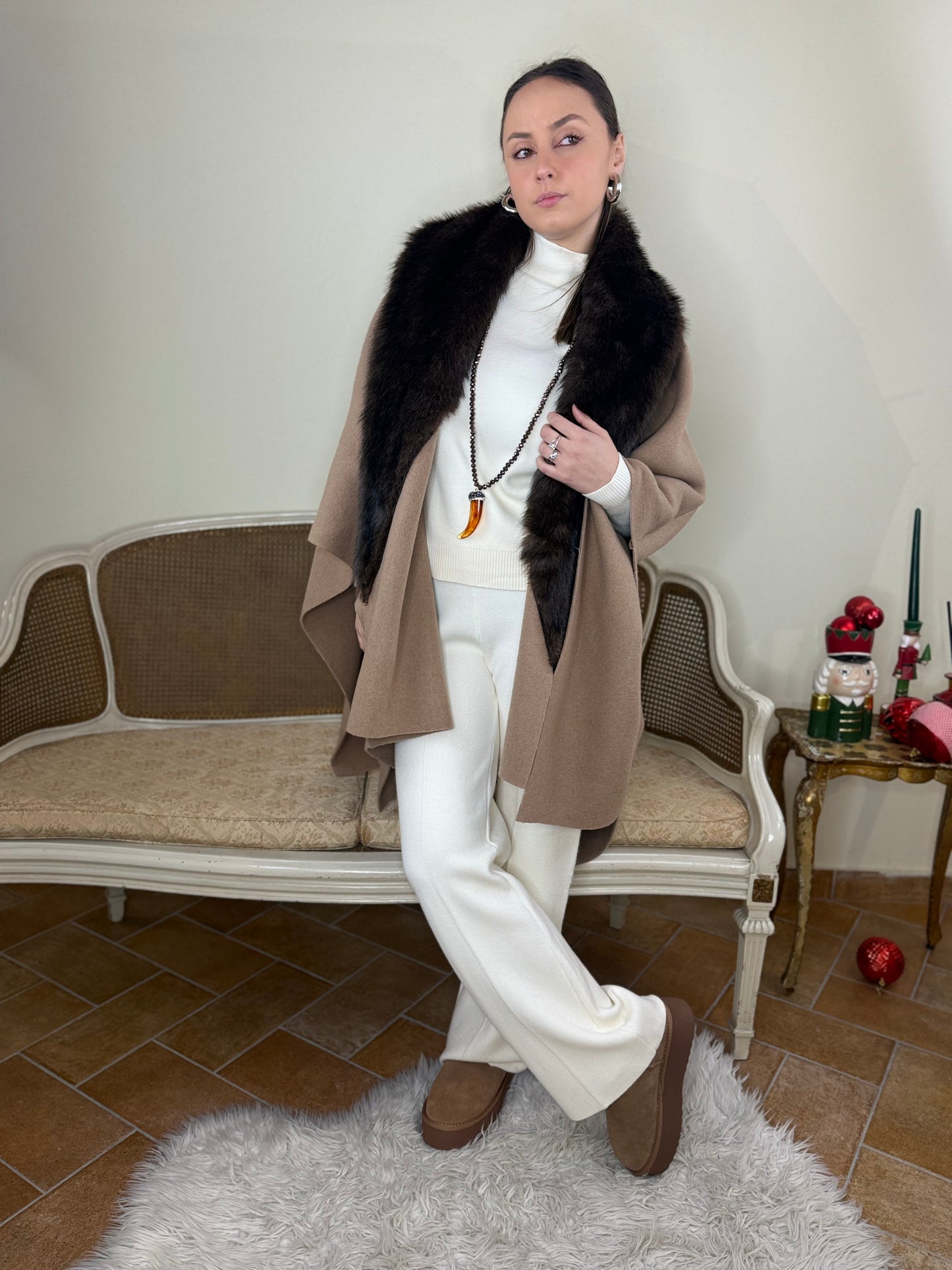 Mantella in lana con collo in ecopelliccia CAMEL/MORO
