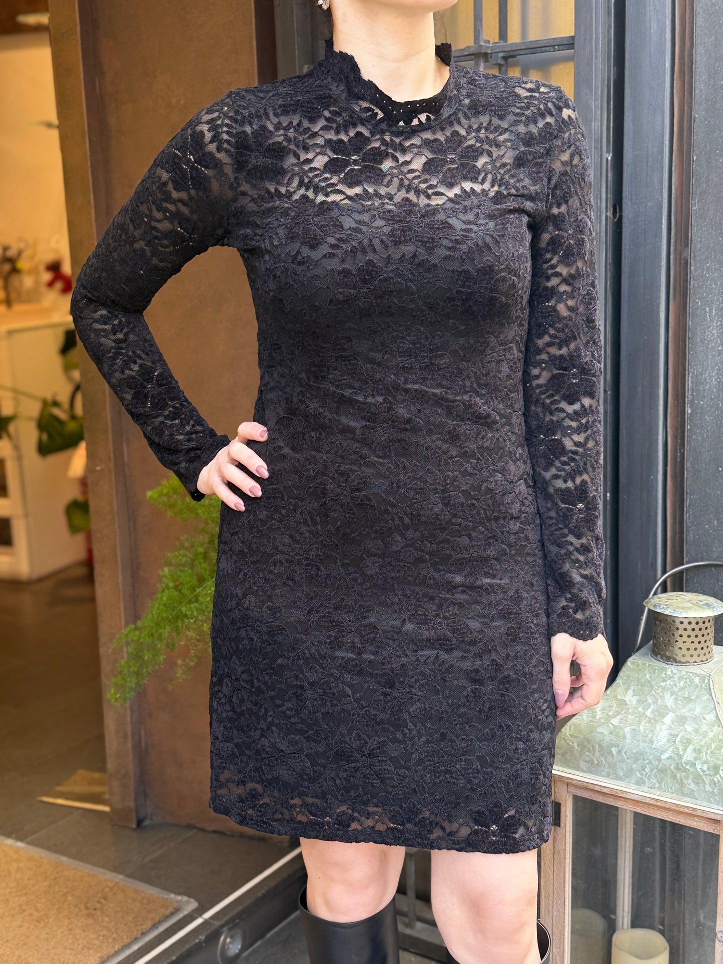 Abito midi pizzo in ciniglia  NERO