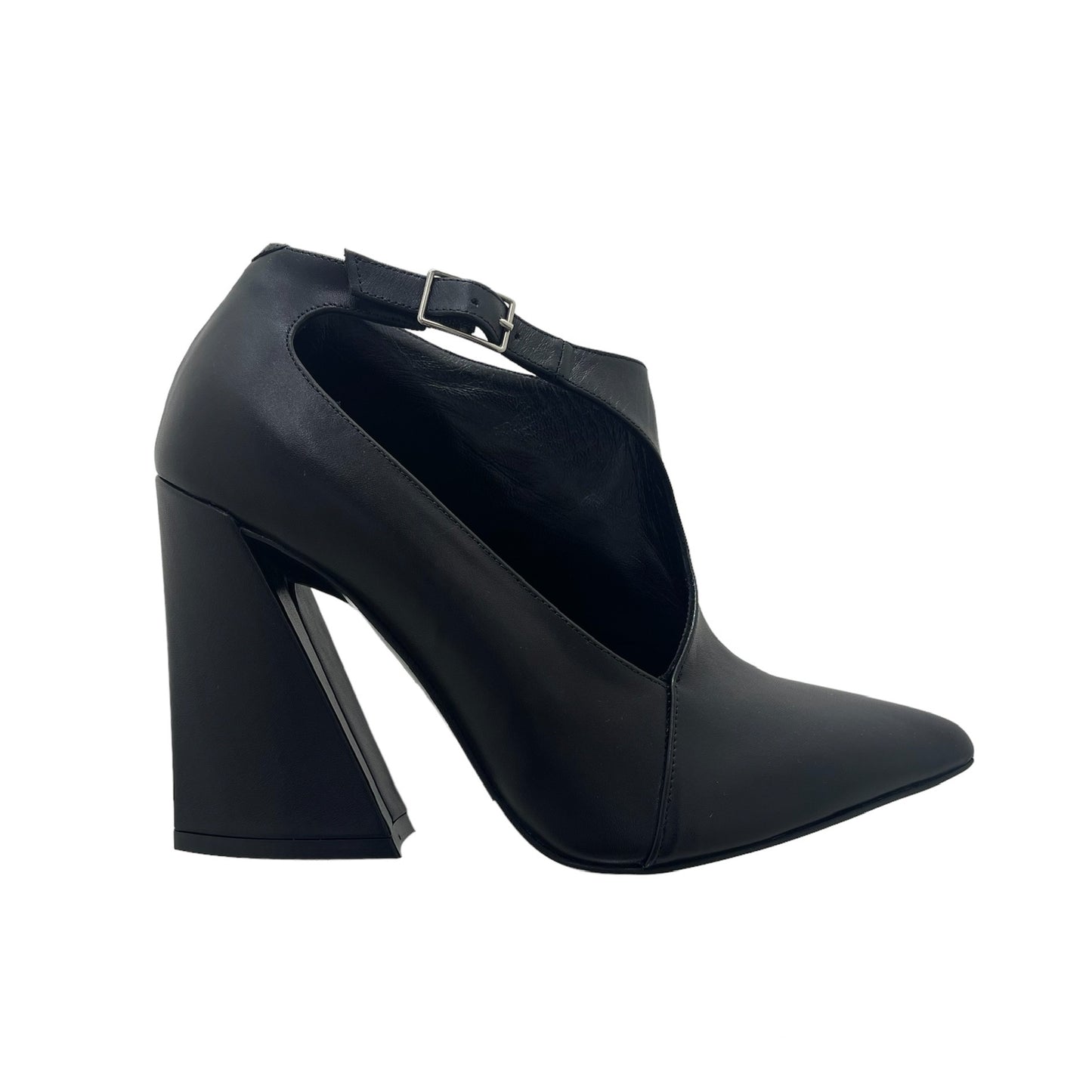 Albano scavigliato triangle