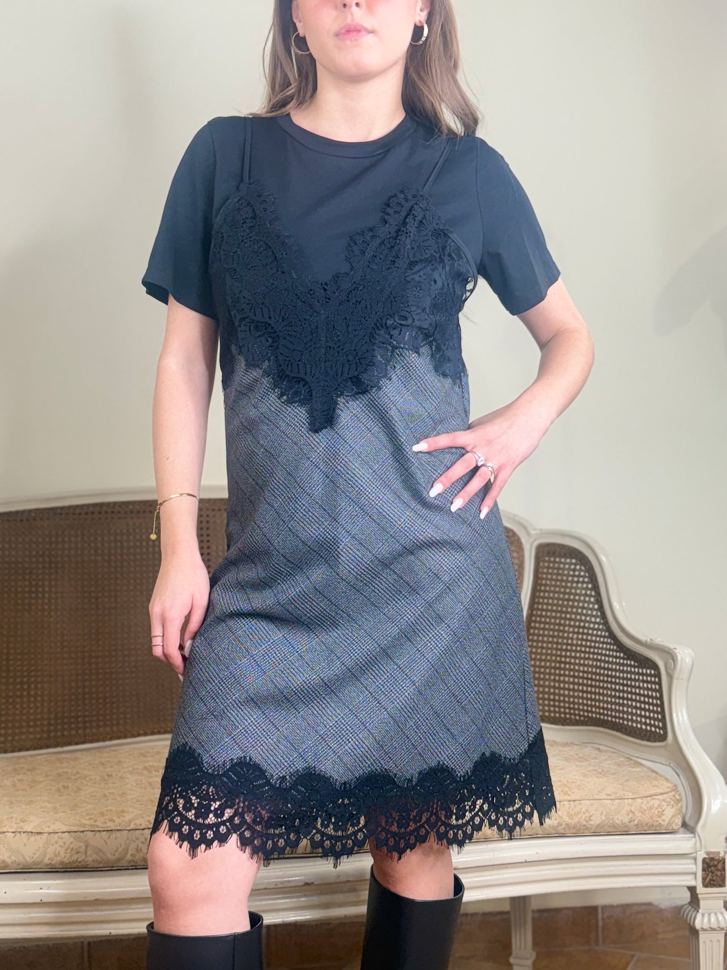 Tensione In Abito chick pizzo + t-shirt NERO