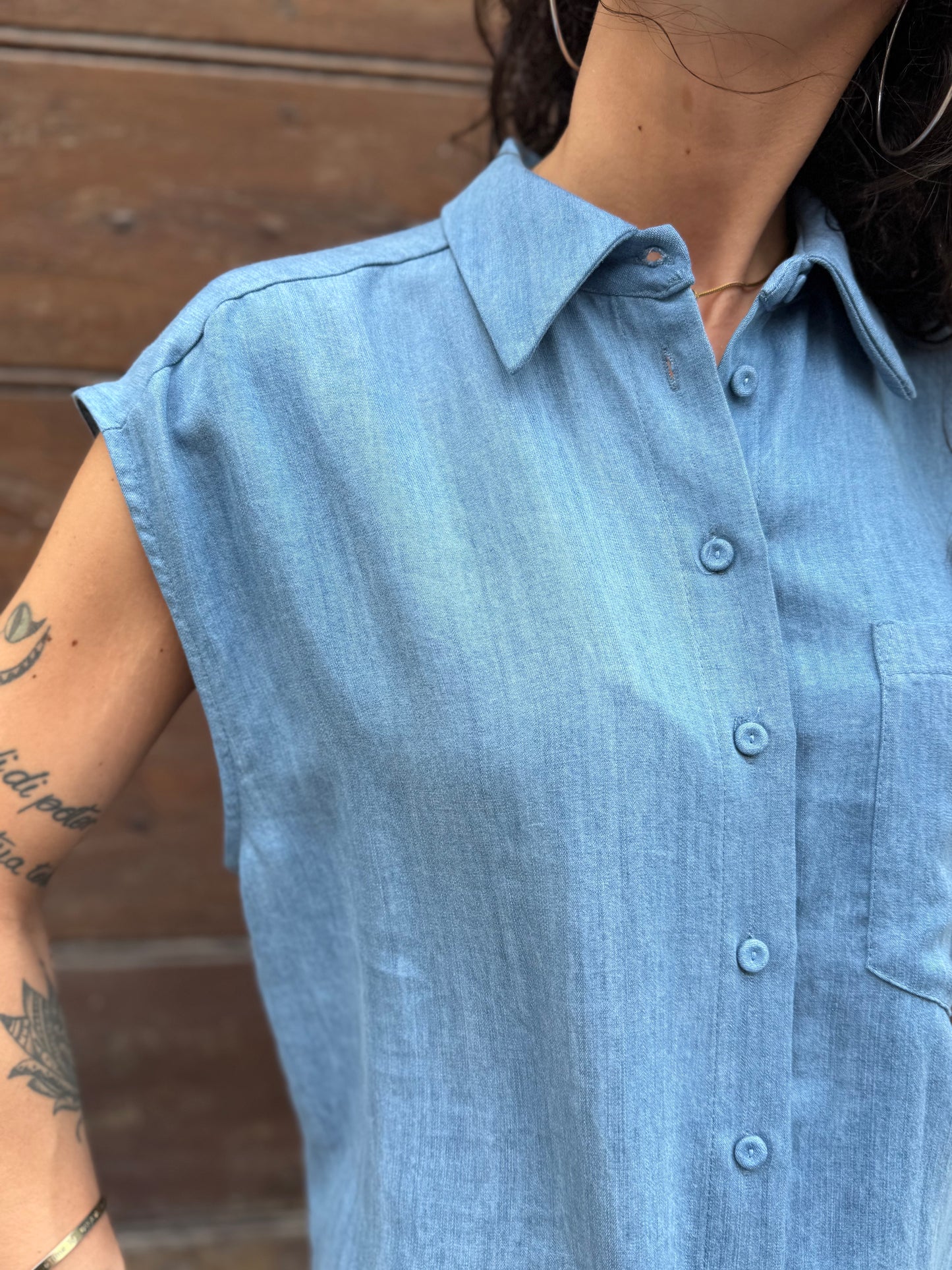 Tensione in Camicia smanicata in chambray