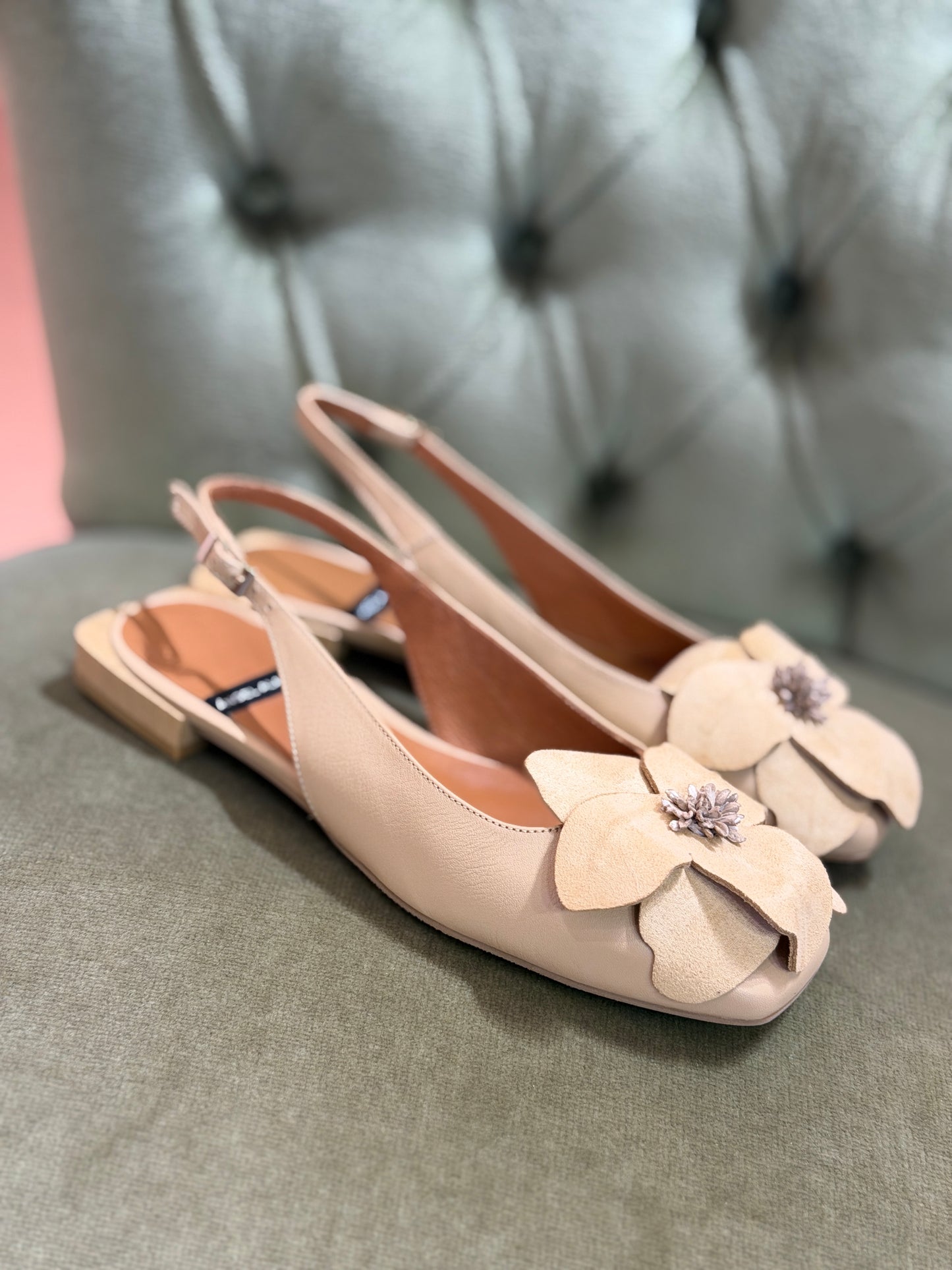 Angel Alarcon ROSINA-FLOR BEIGE