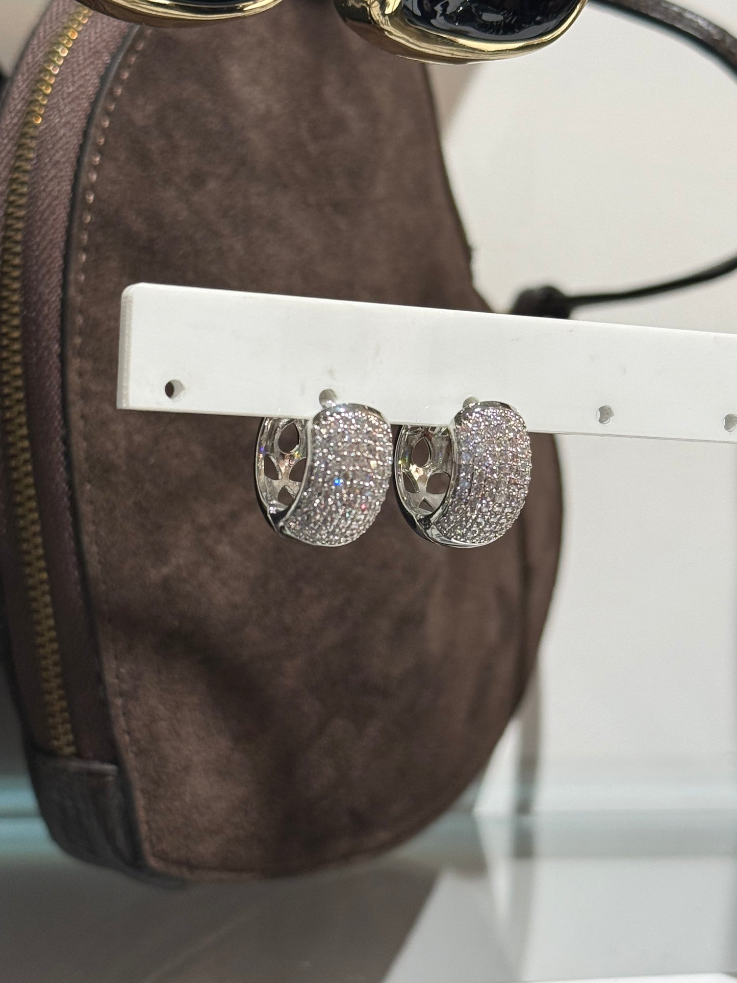 Orecchini grandi cerchio con dettaglio strass ARGENTO