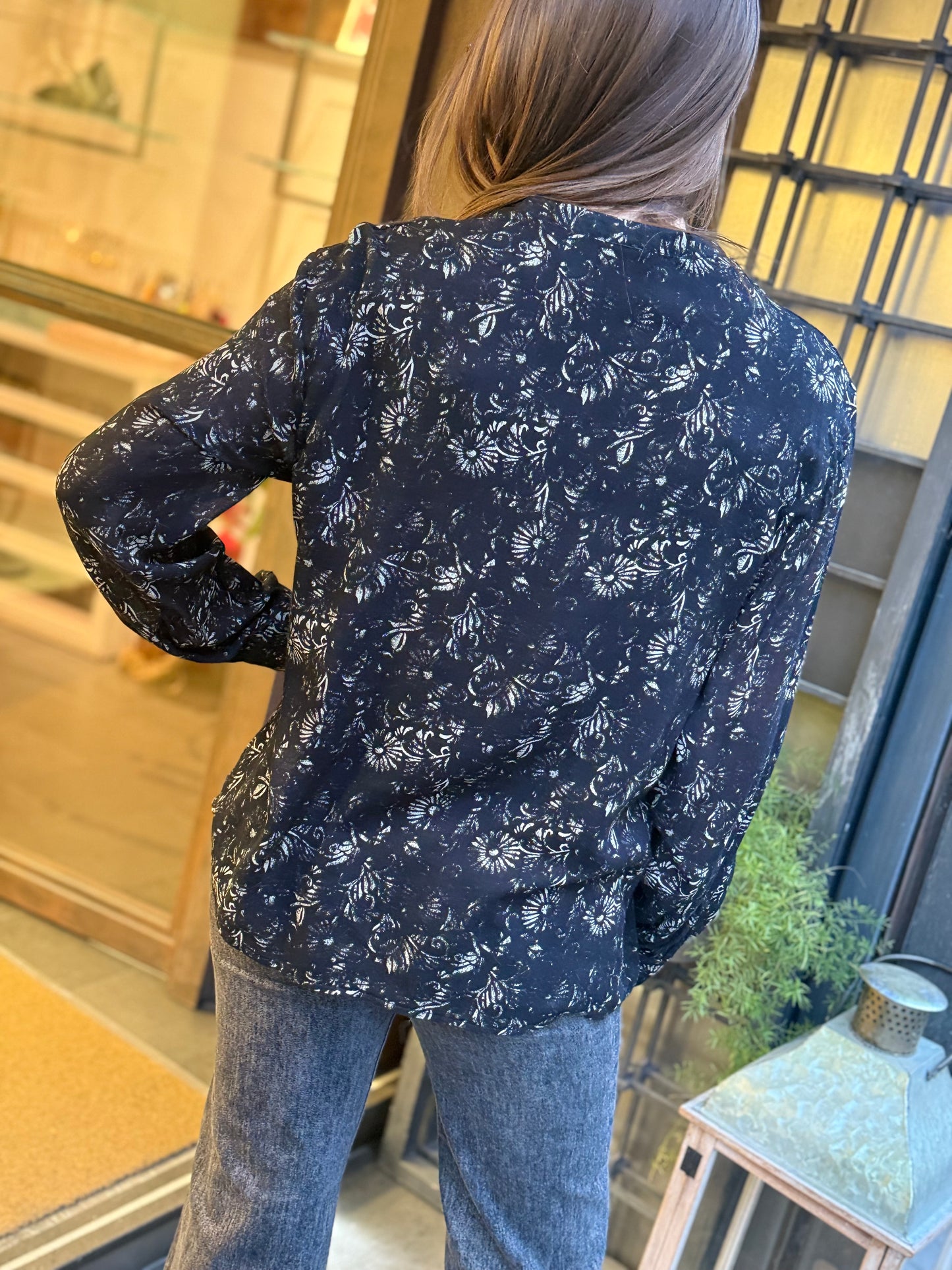 Blusa KAYA stampa floreale NERO/BURRO