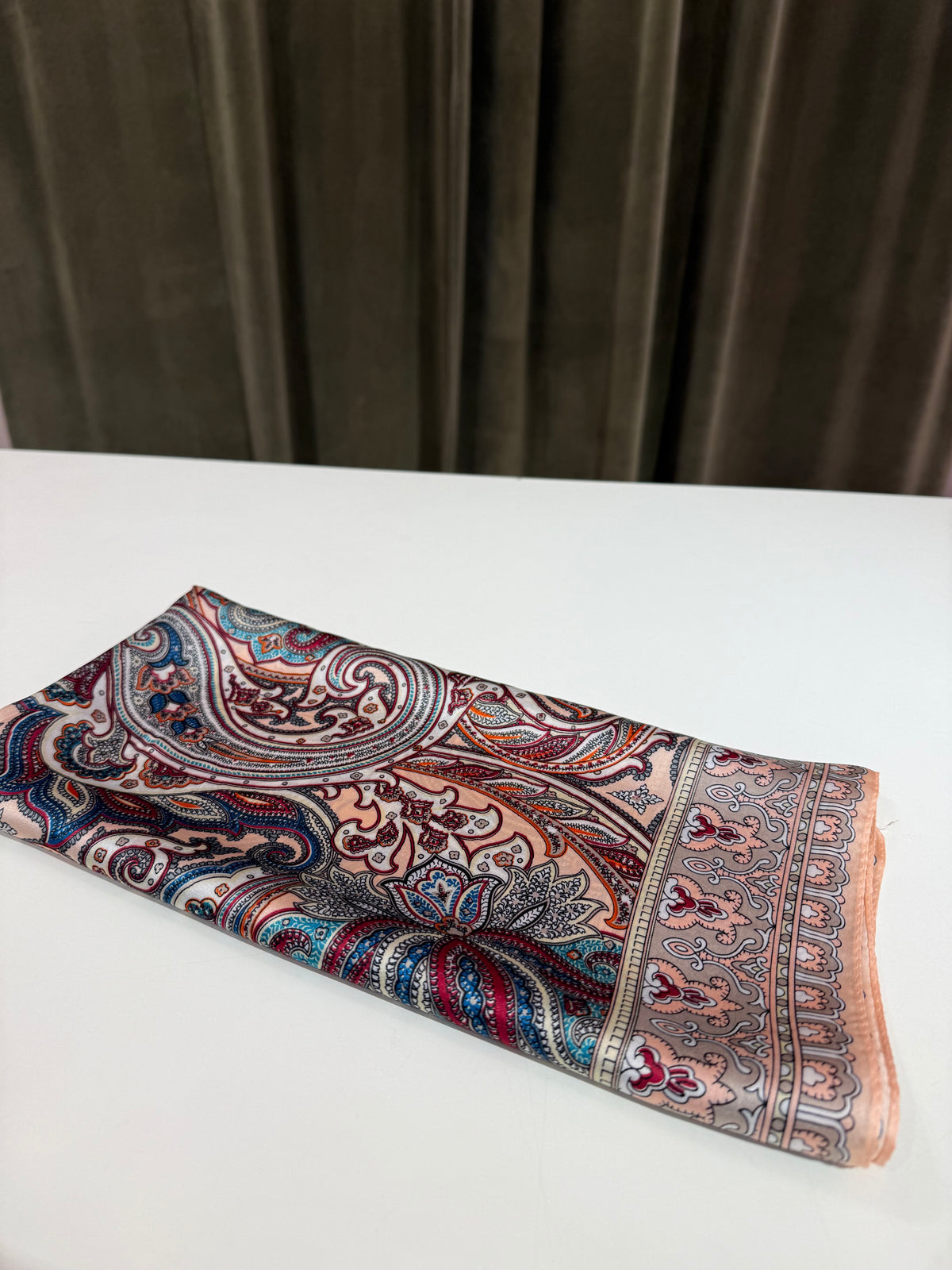 Foulard stampa Bandana misto seta (disponibili in più colori)