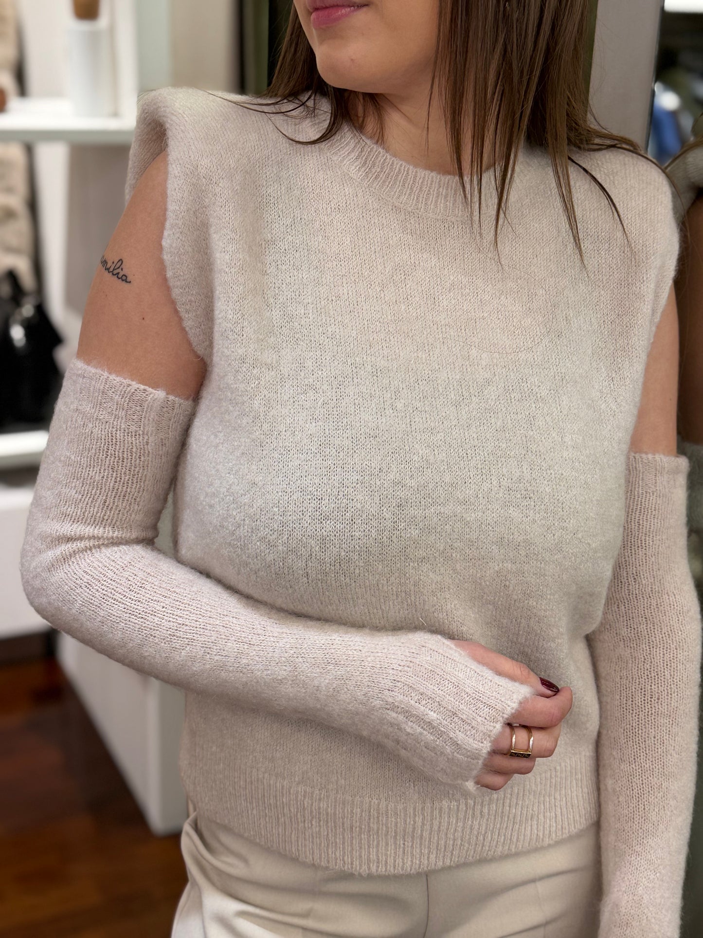 Tensione in Maglia mohair elasticizzato spalline imbottite con manicotti BURRO