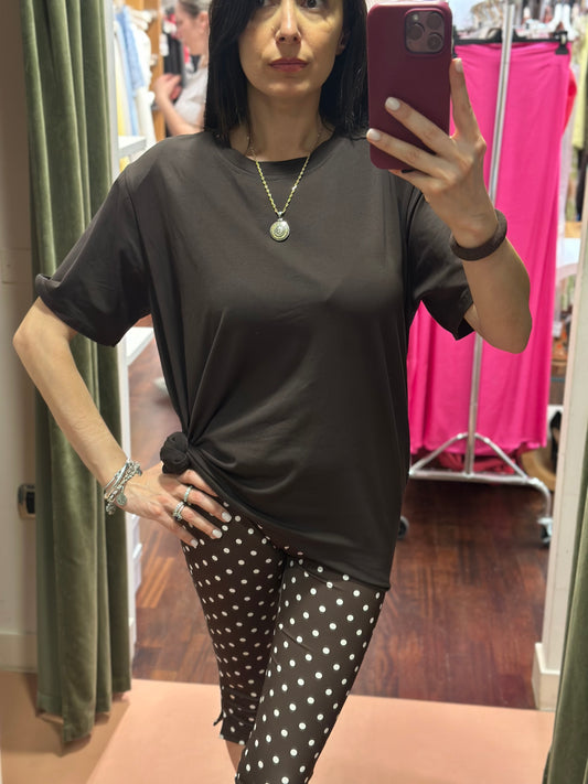 T-Shirt con spalle imbottite