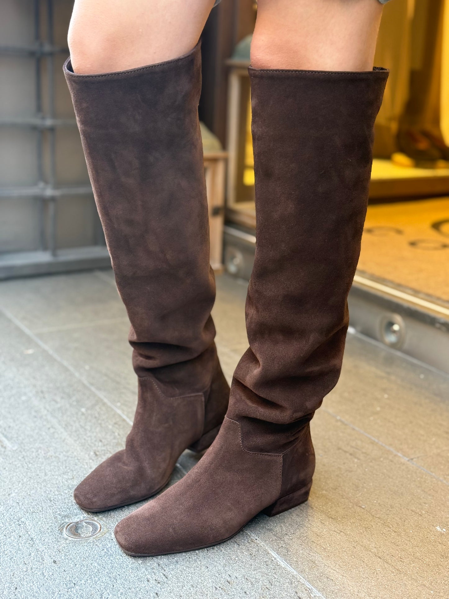 Elisa Lanci Stivale alto in suede MORO