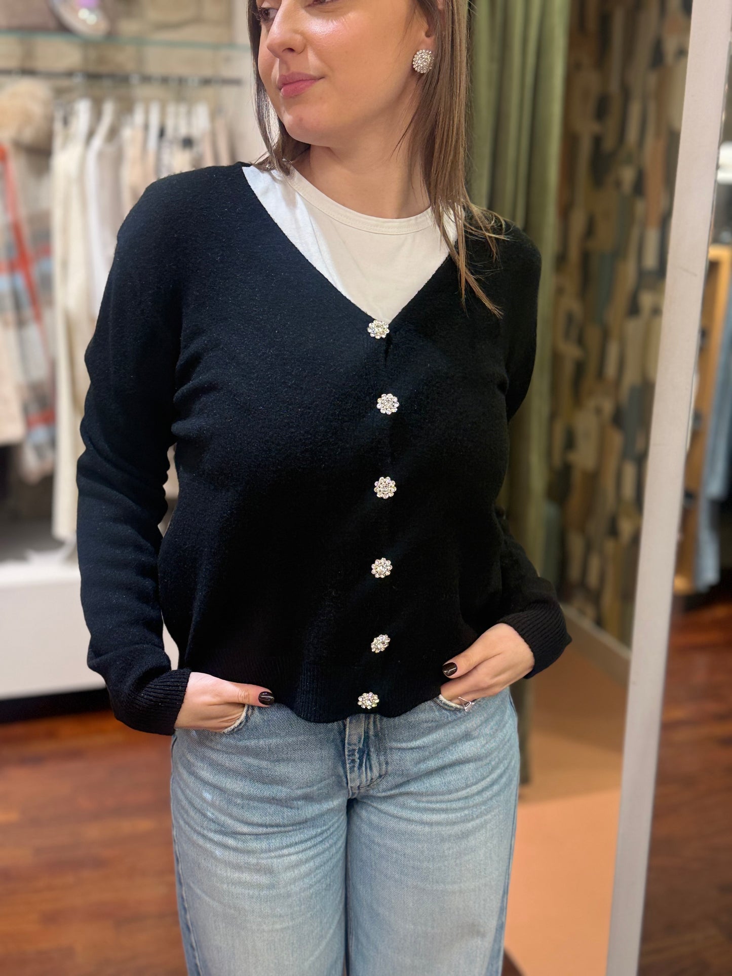 Cardigan a V CARLOTTA con bottoni gioiello NERO