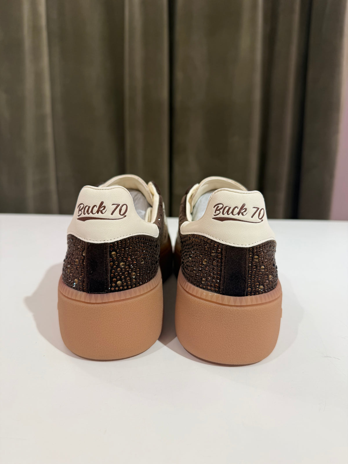 Back70 XXL STAR VELVET COFFEE/BUTTER