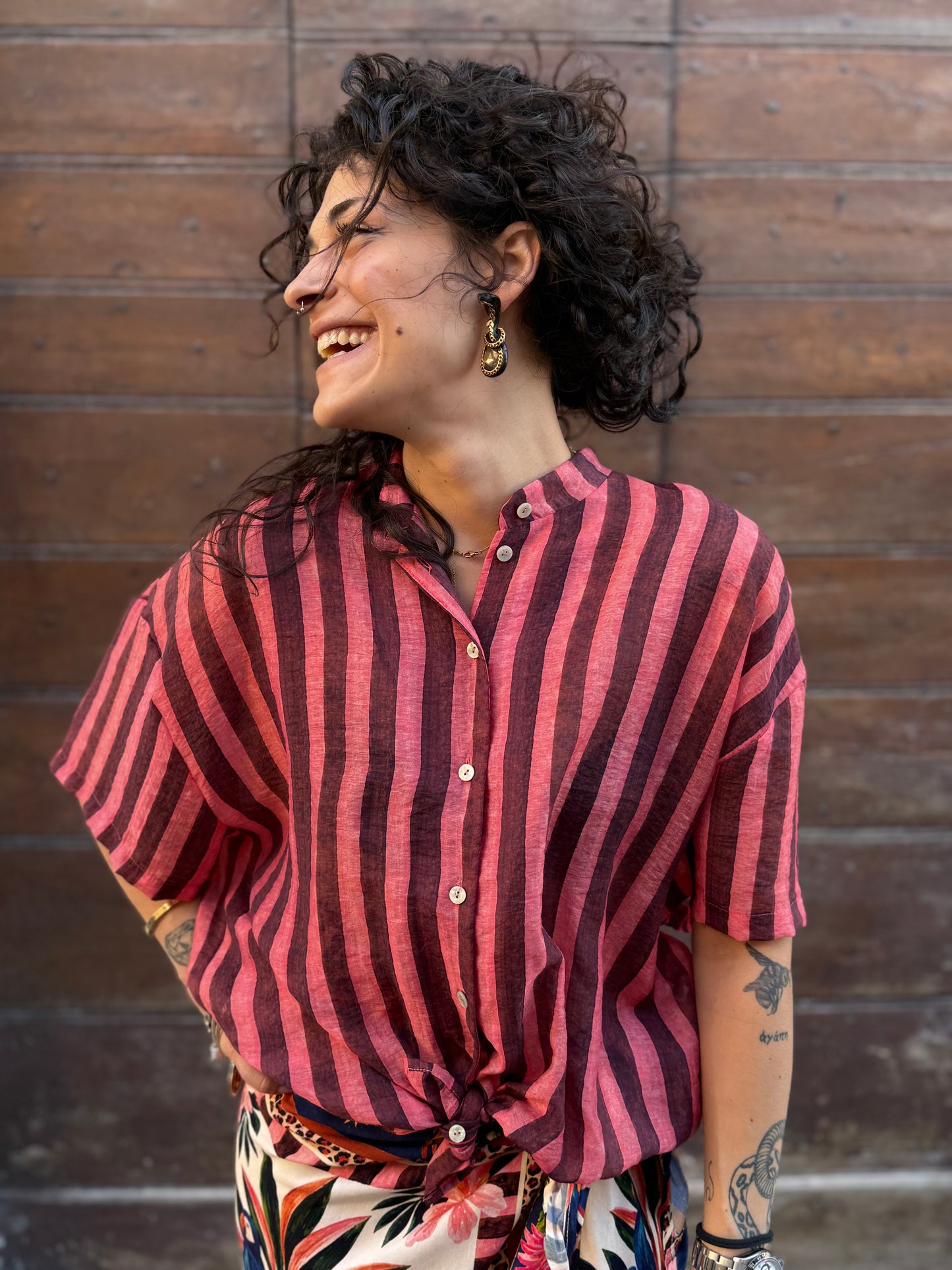 Tensione in Camicia a righe alla coreana