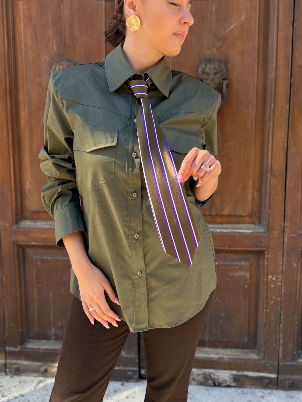Tensione in Camicia con cravatta VERDE