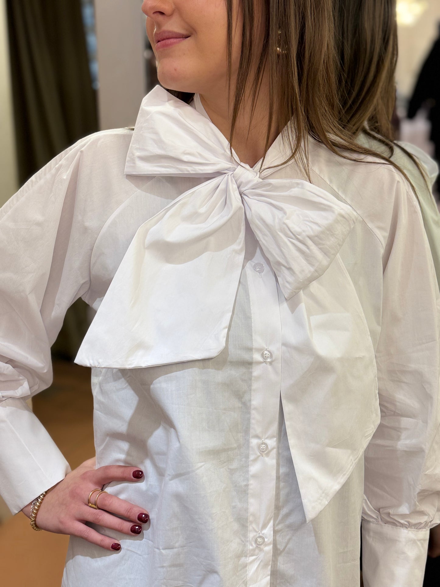 Camicia in popeline BIANCA con fiocco