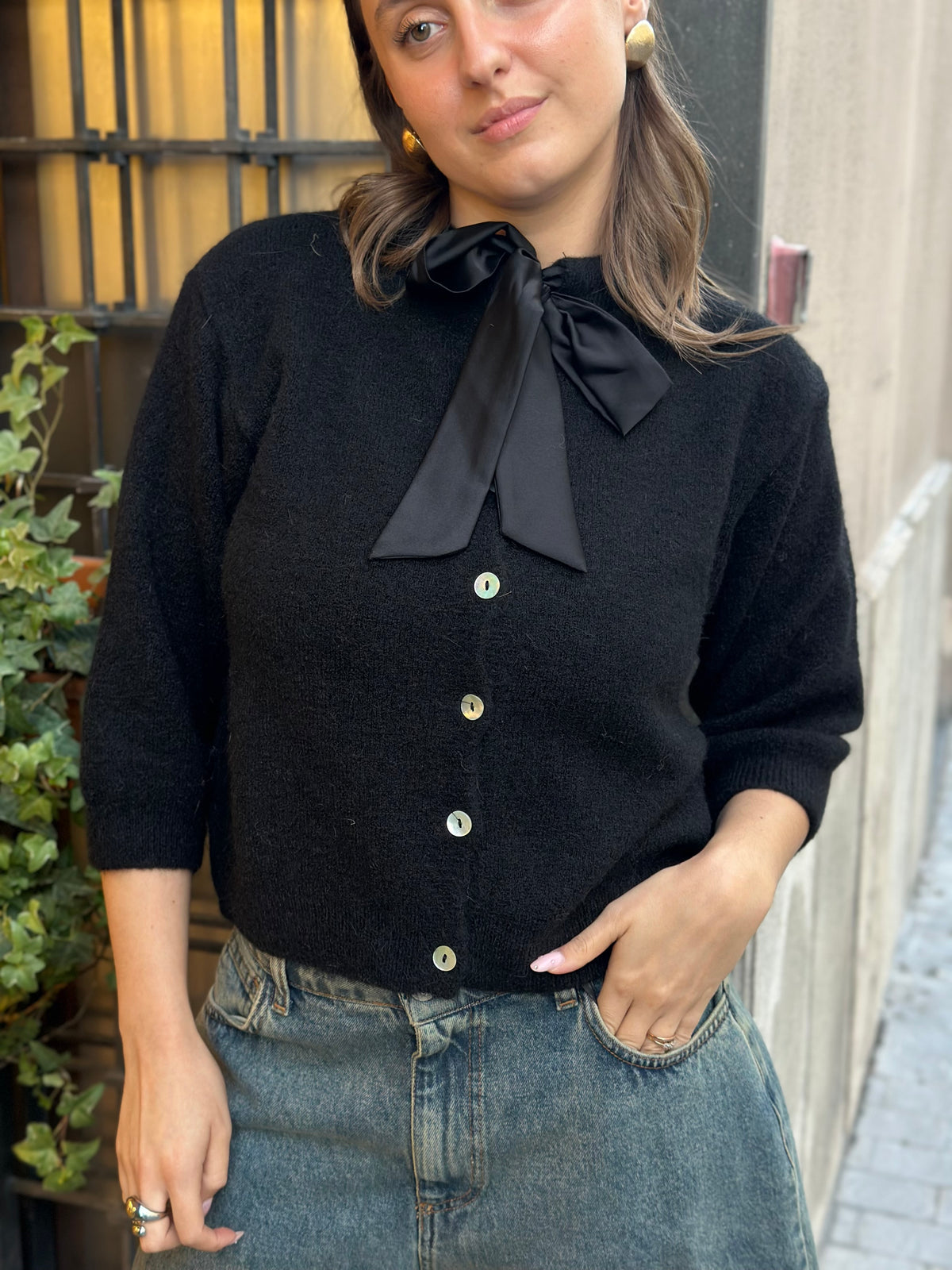 Cardigan con fiocco (disp. In più colori)