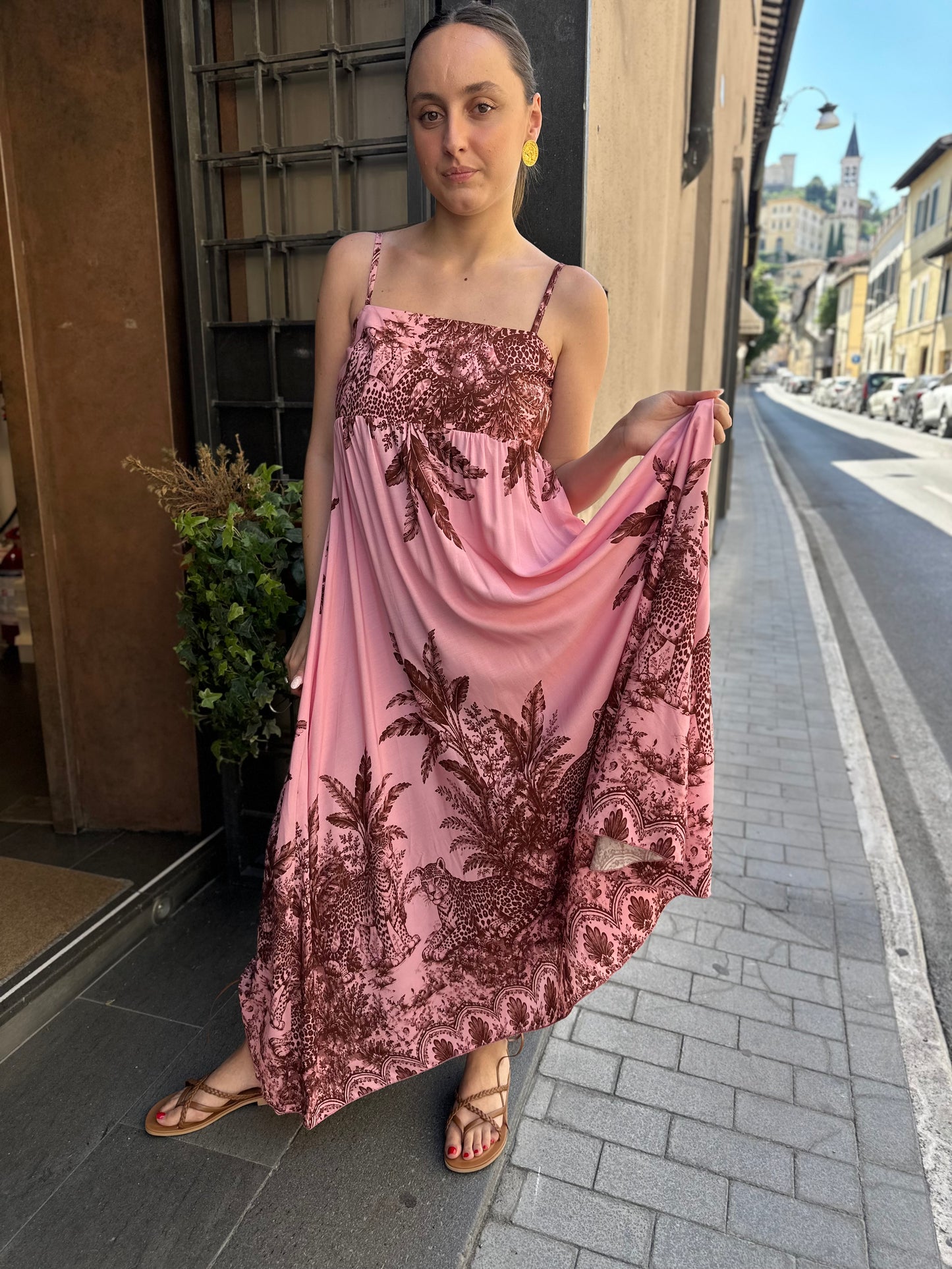 Tensione in Abito Rosa Leopard