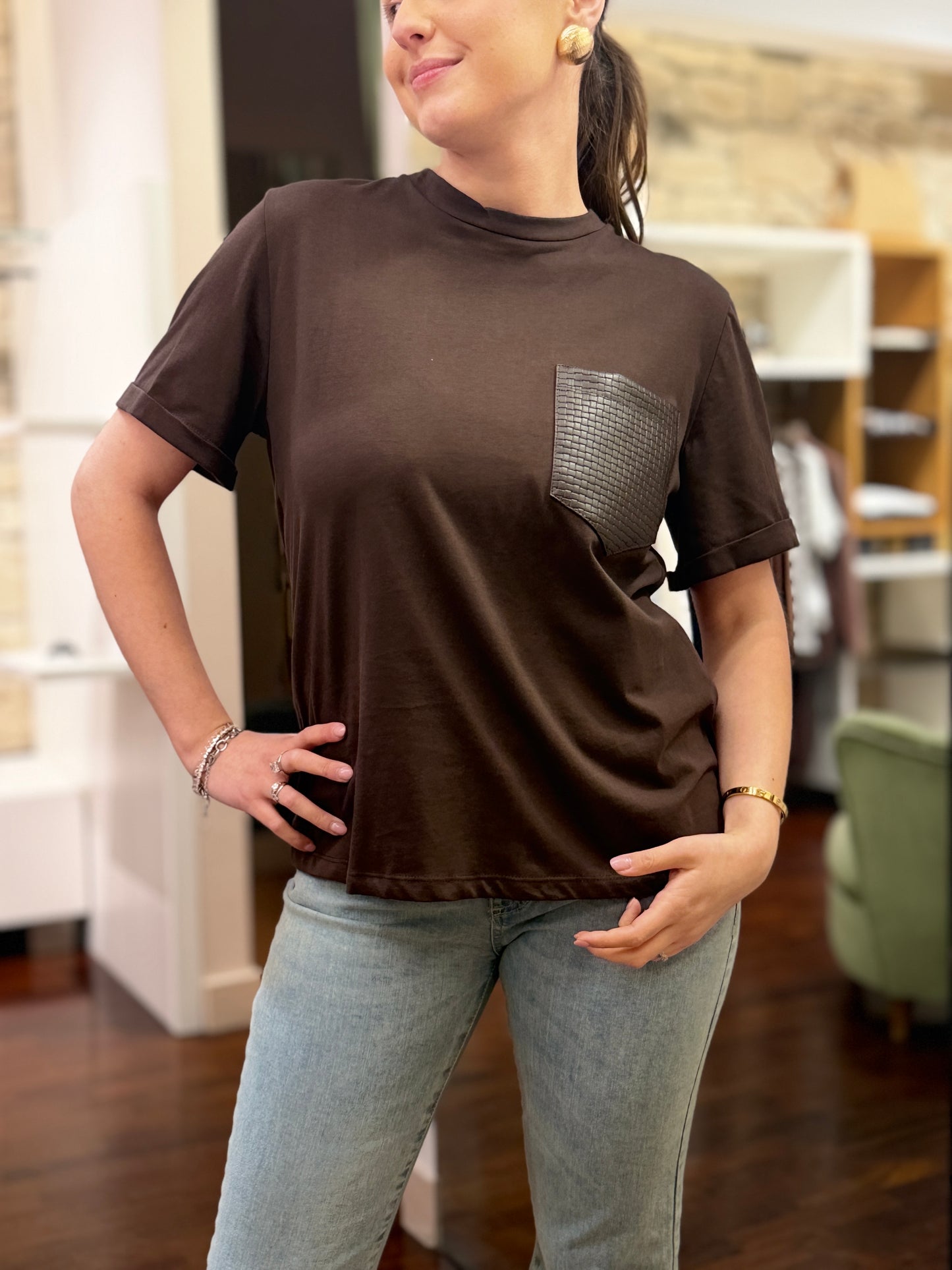 Tensione in T-shirt tasca in ecopelle MORO