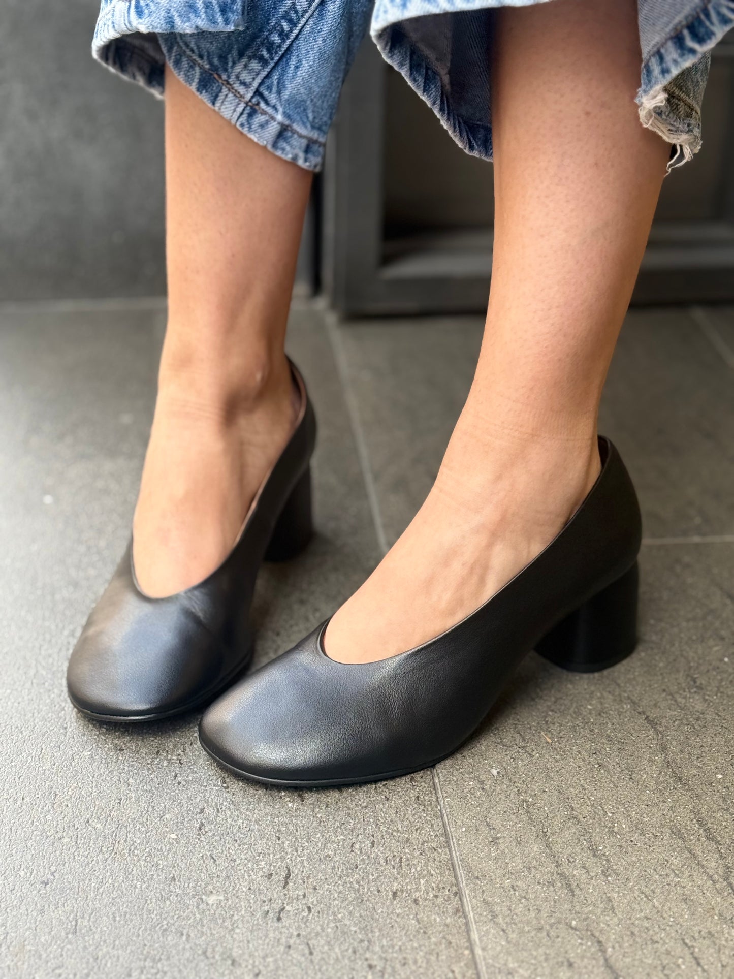 Angel Alarcon TESSA Décolléte NERO punta tonda