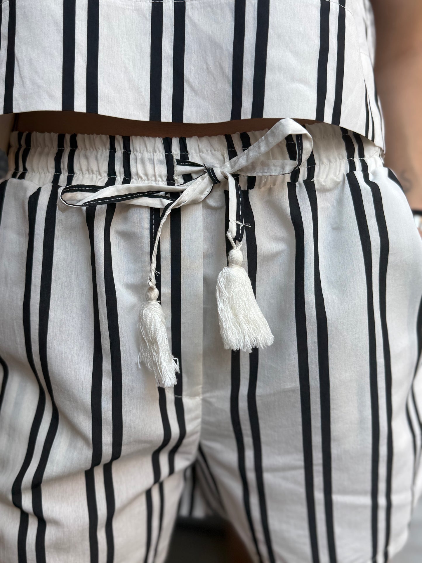Tensione in Shorts a righe Bianco/nero