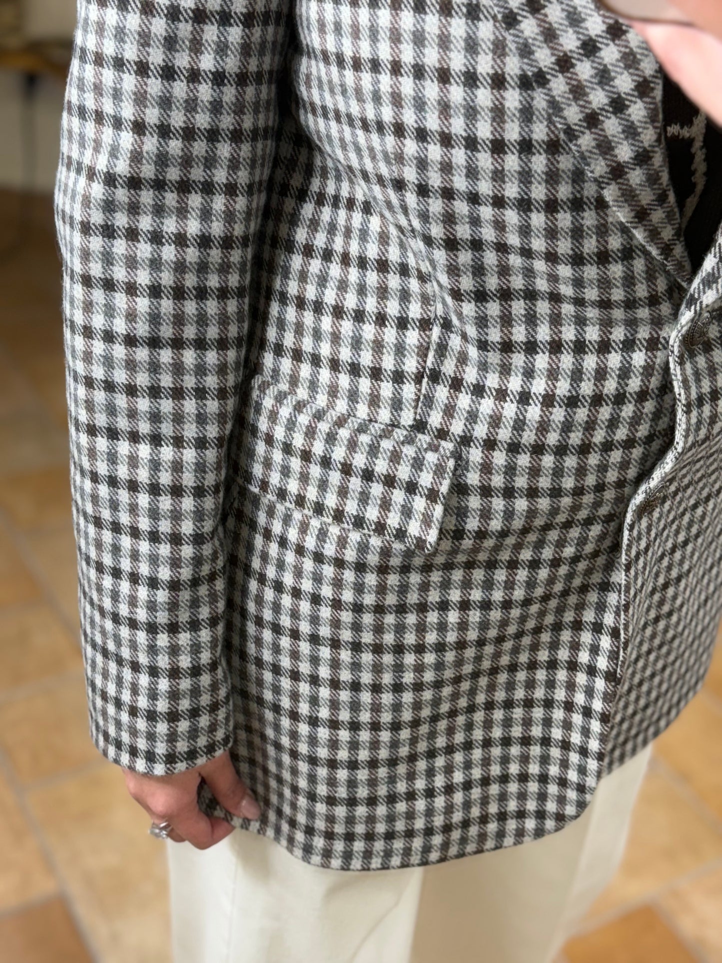 Tensione in Giacca quadro con spille