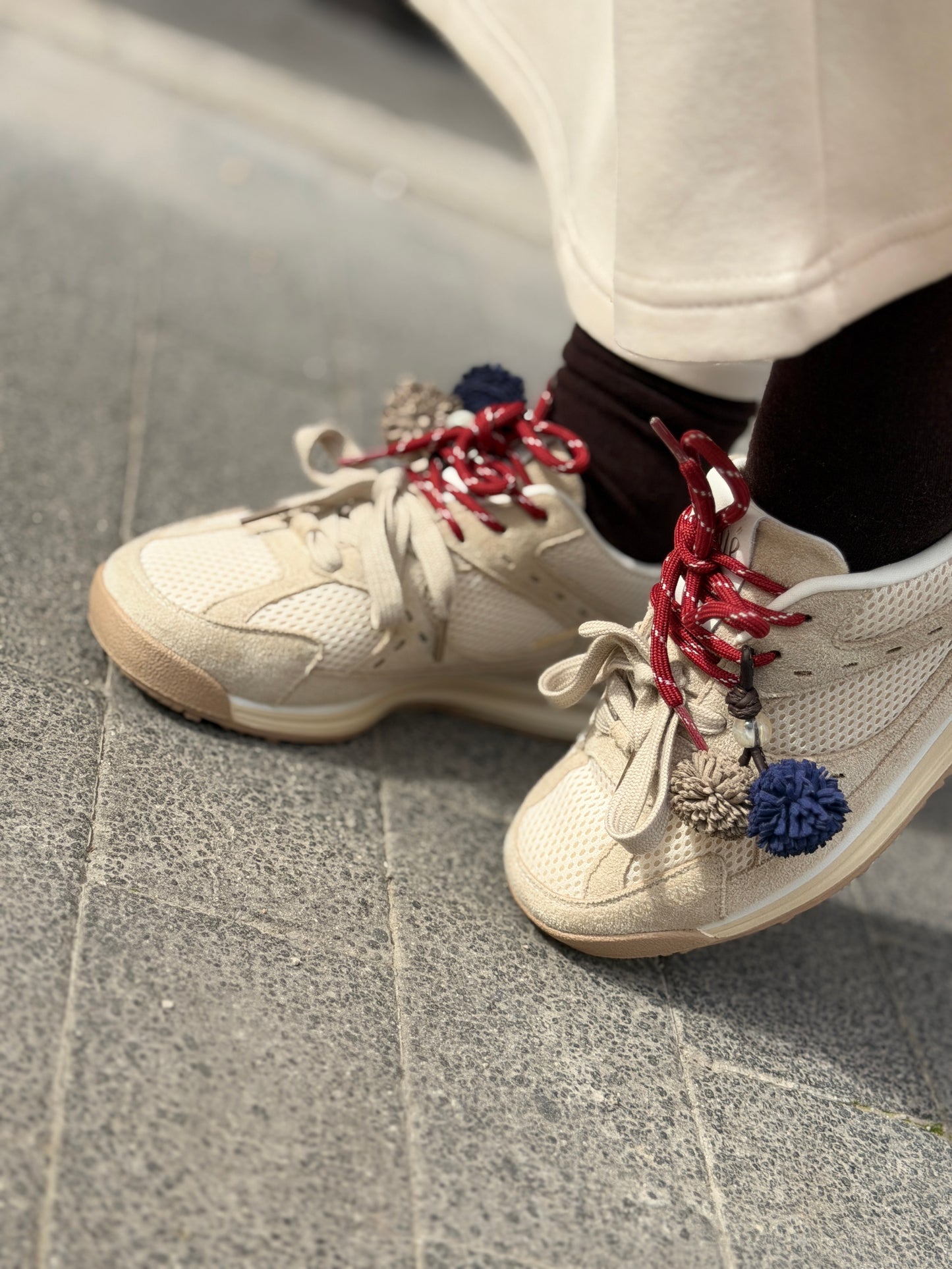 Ovyé Sneakers con accessori