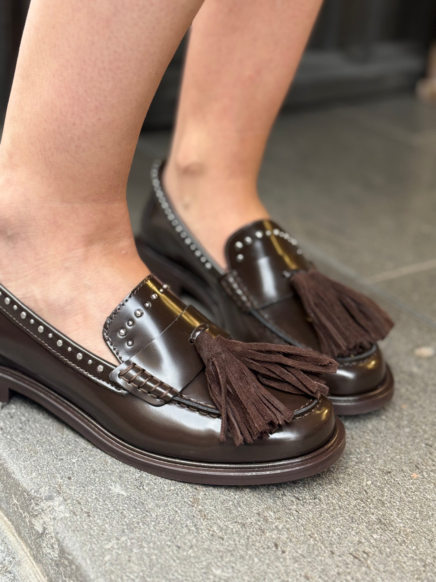 Elisa lanci Mocassino MORO con borchie e nappine