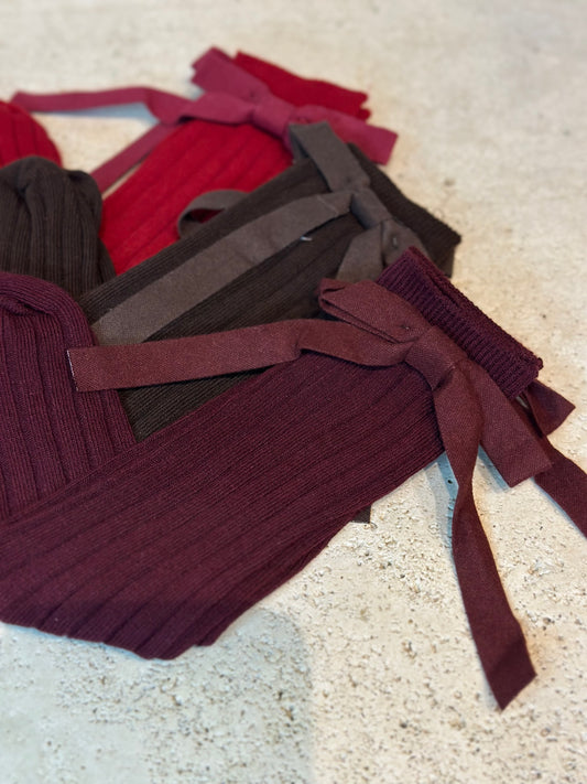 Calzino a coste con fiocco