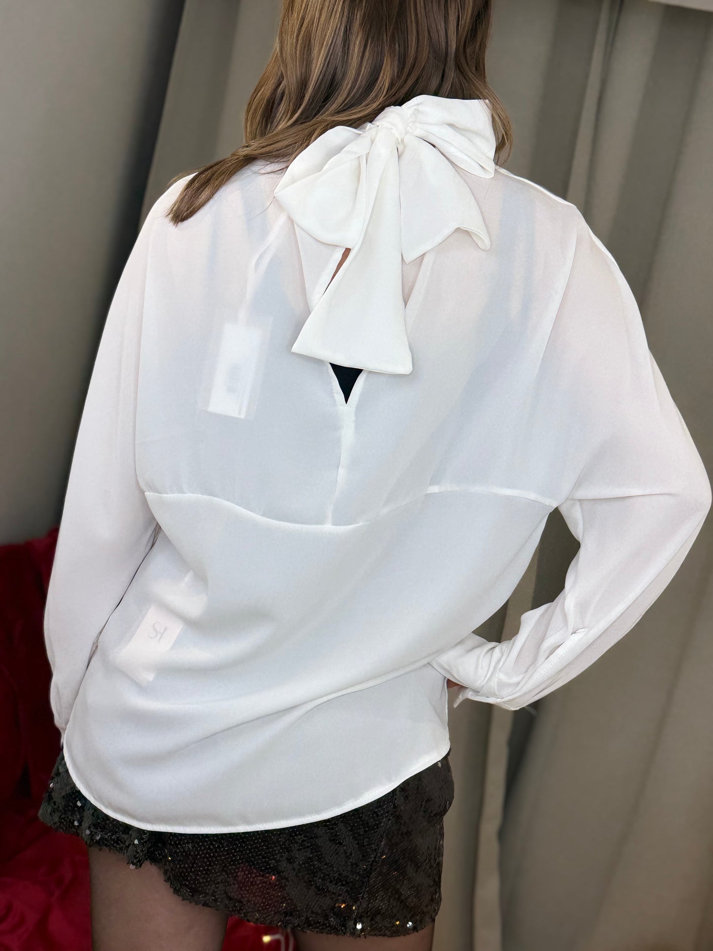 Blusa con fiocco posteriore PANNA