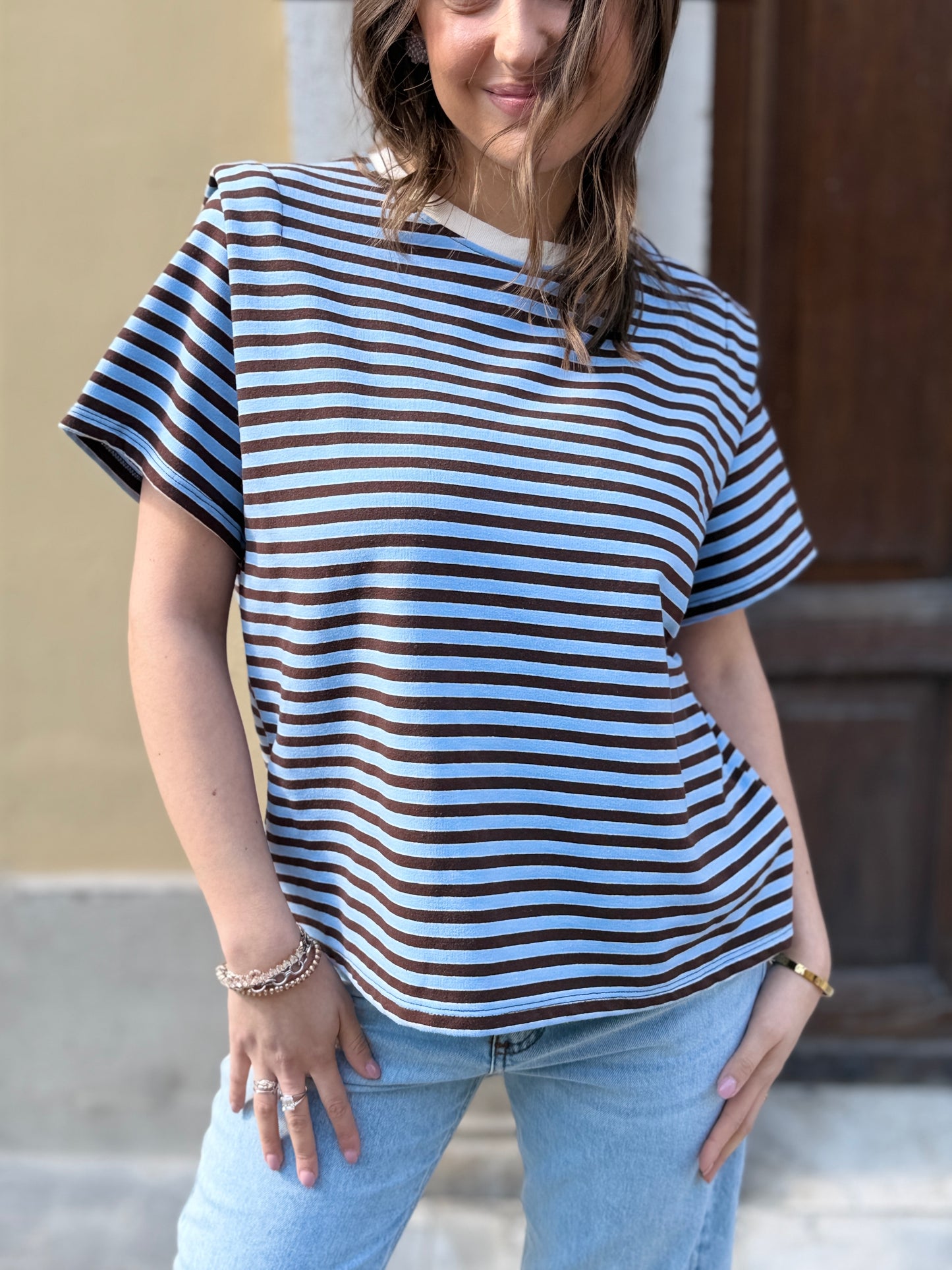 T-shirt a righe Cioccolato e celeste