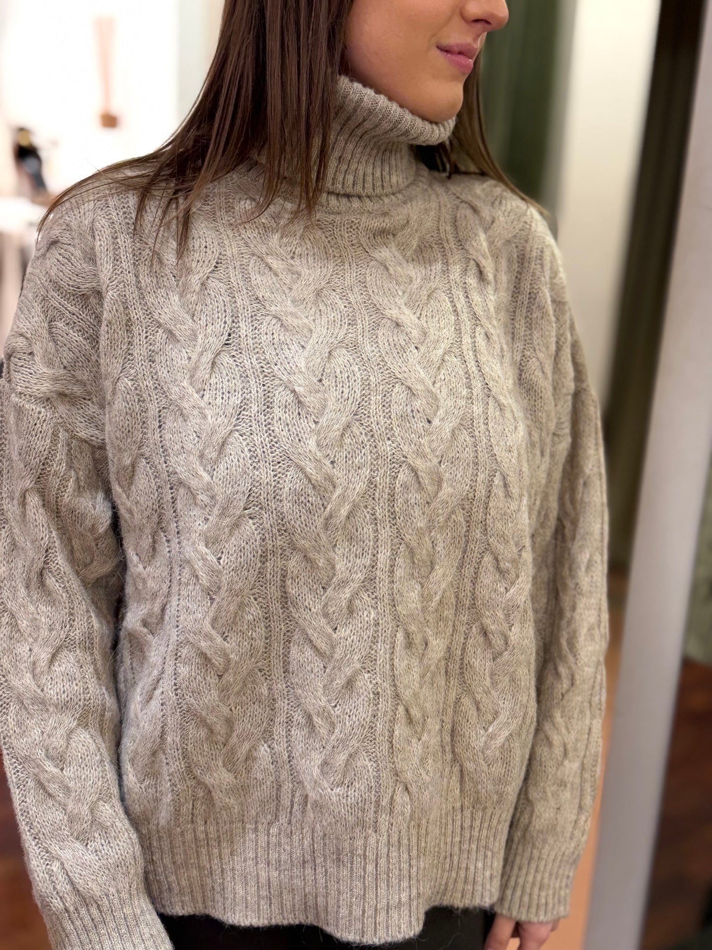 Tensione In Maglia collo alto con trecce in alpaca BEIGE
