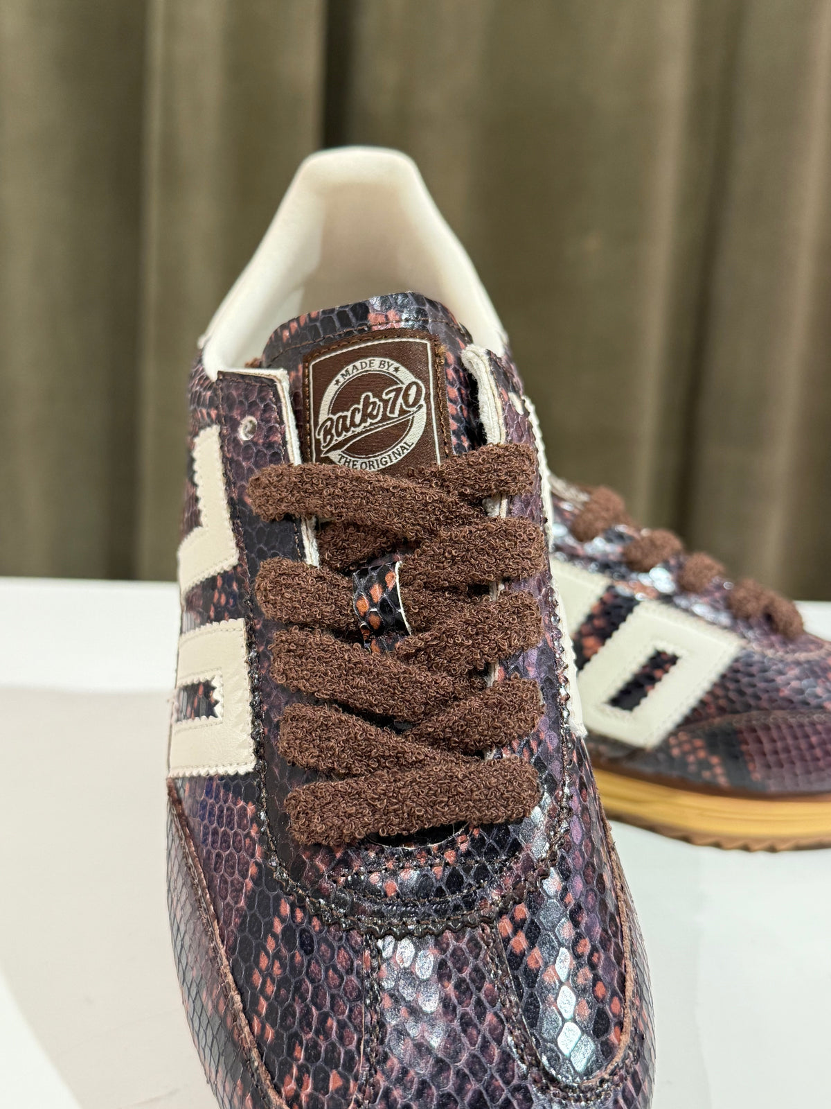Back70 JOGGER SNAKE CUOIO