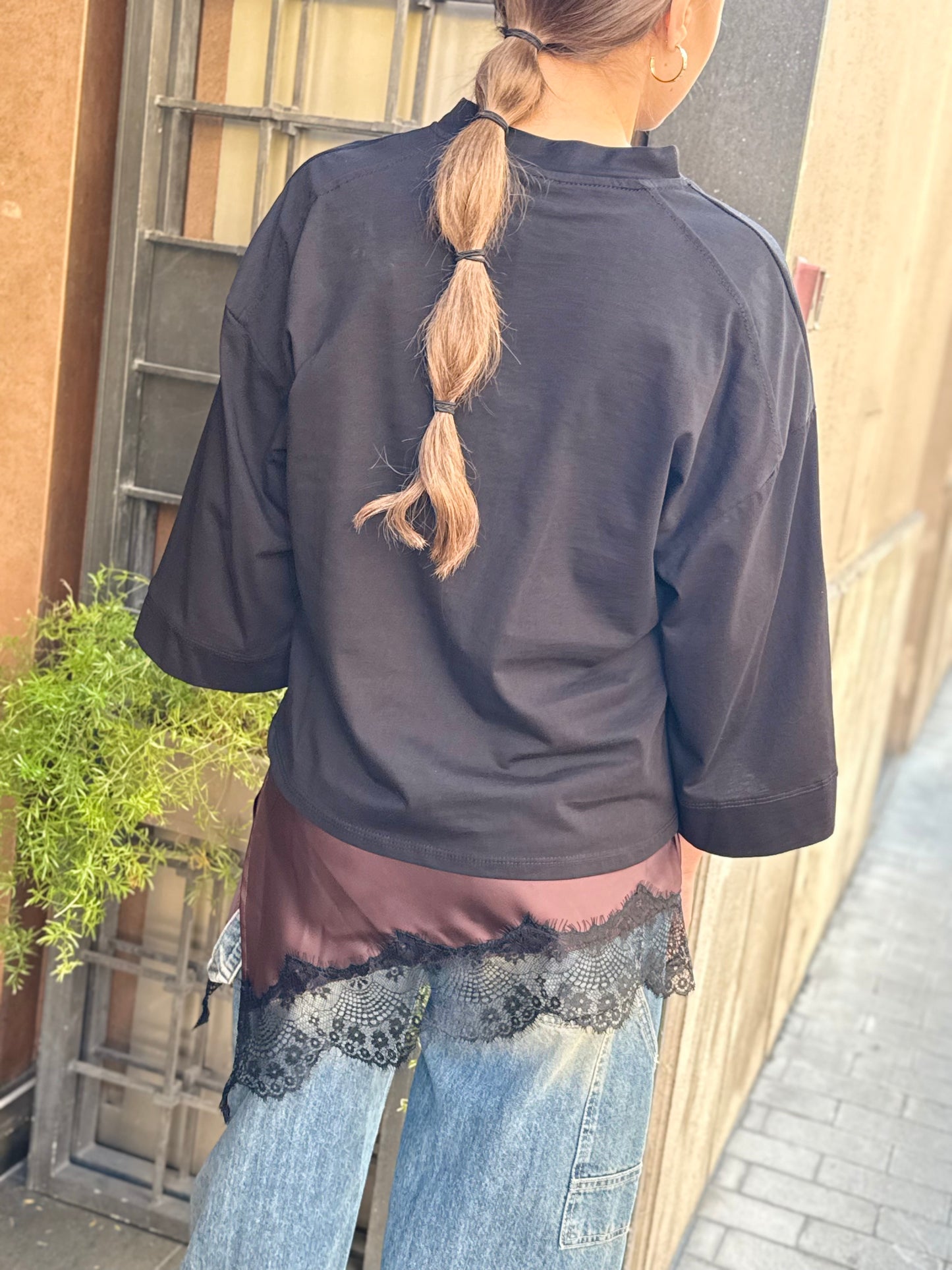 Tensione In T-shirt manica 3/4 con lingerie asimmetrico NERO/MORO