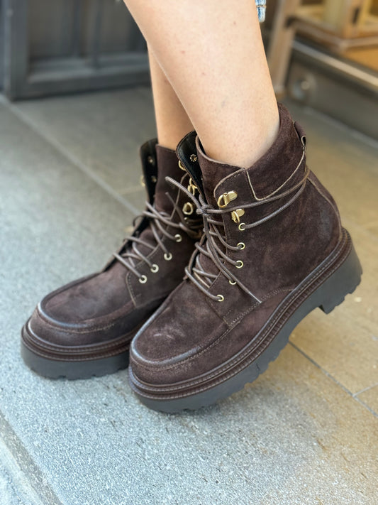 Anfibio in pelle scamosciata MORO