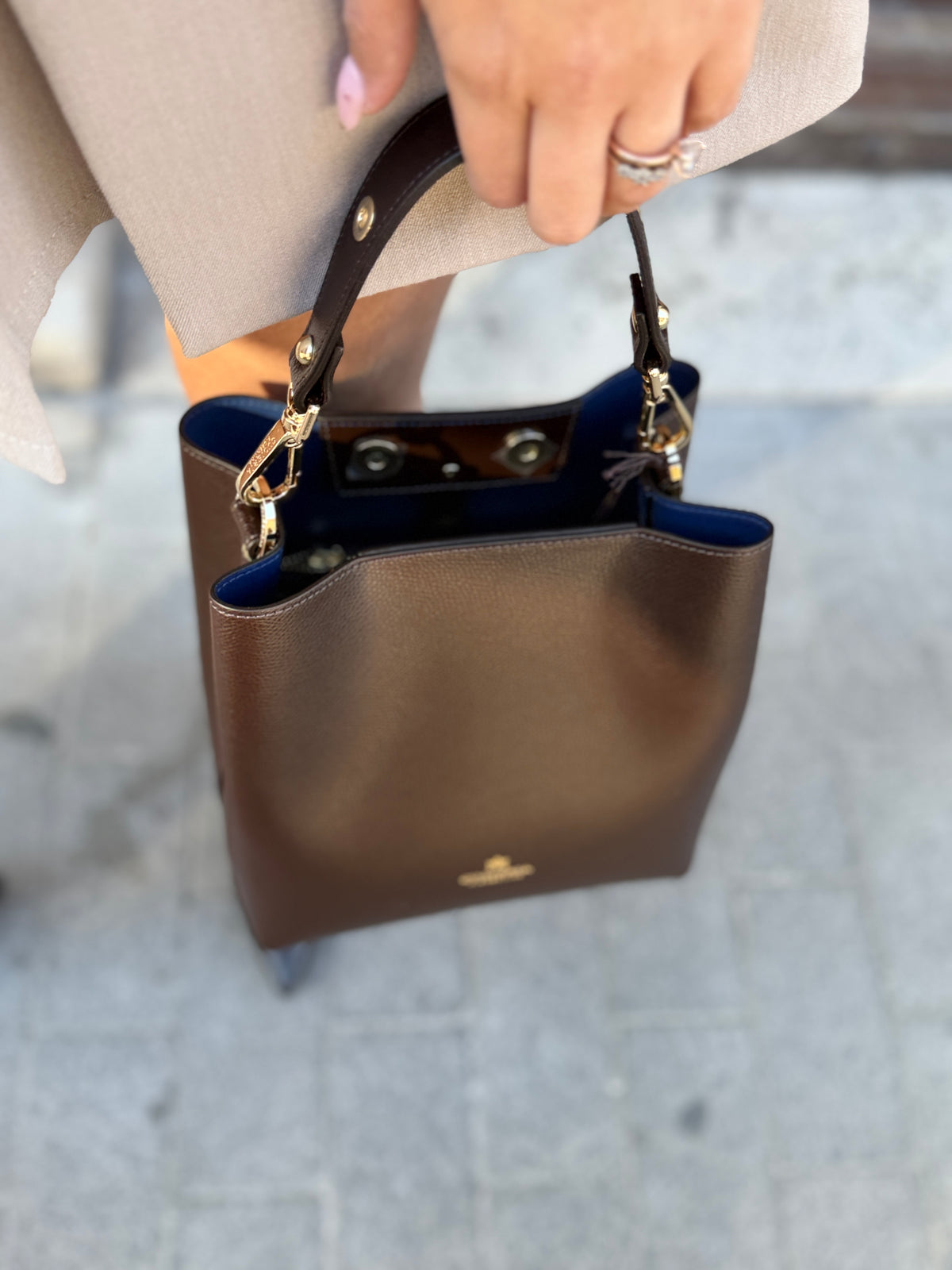 Cuoieria Fiorentina Alice small bucket MORO