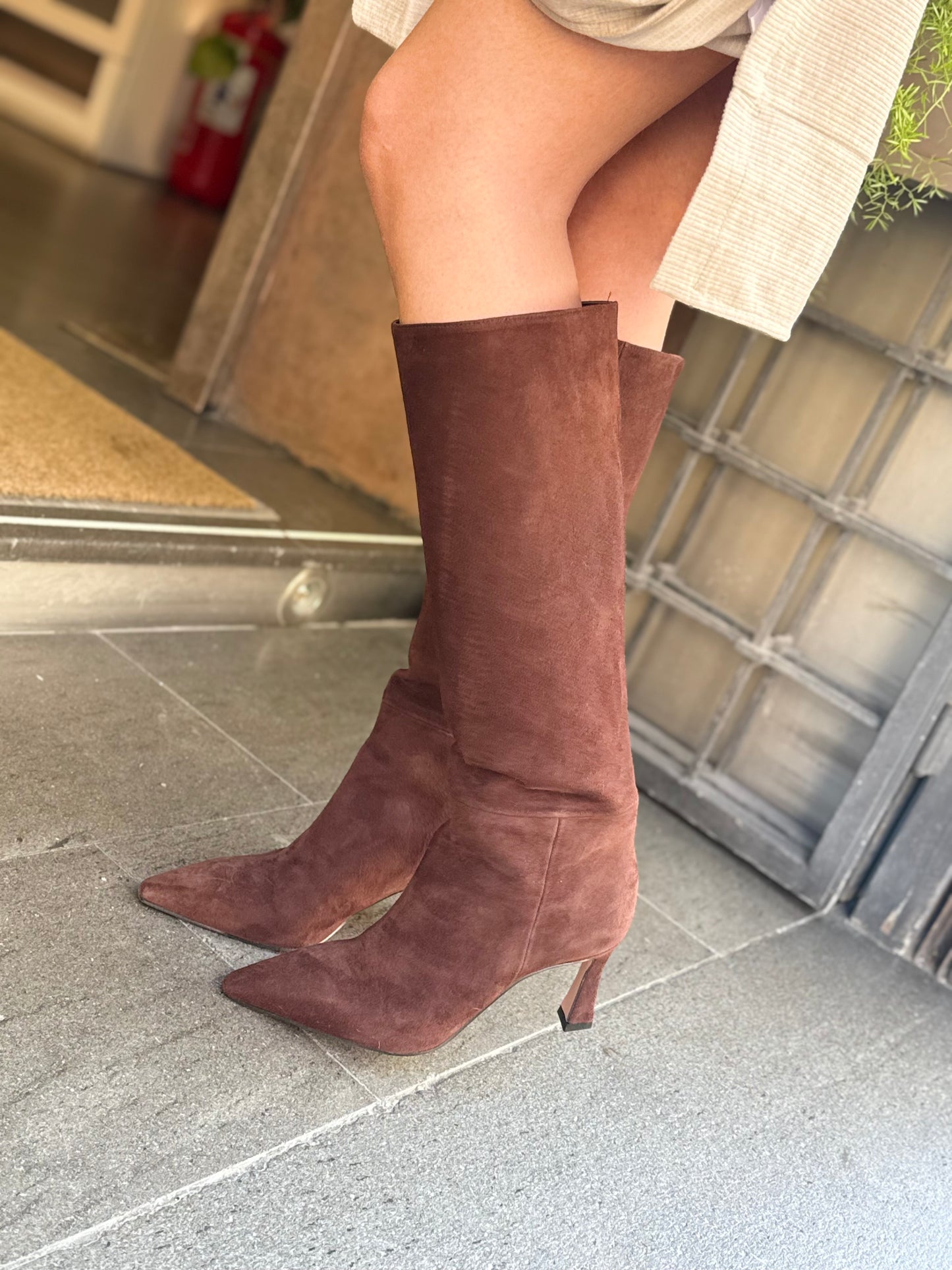 Bianca Dì Stivale tubolare in camoscio CAFFÈ