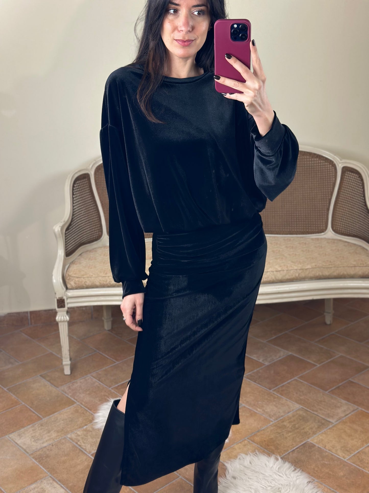 Felpa SVEVA in ciniglia NERA