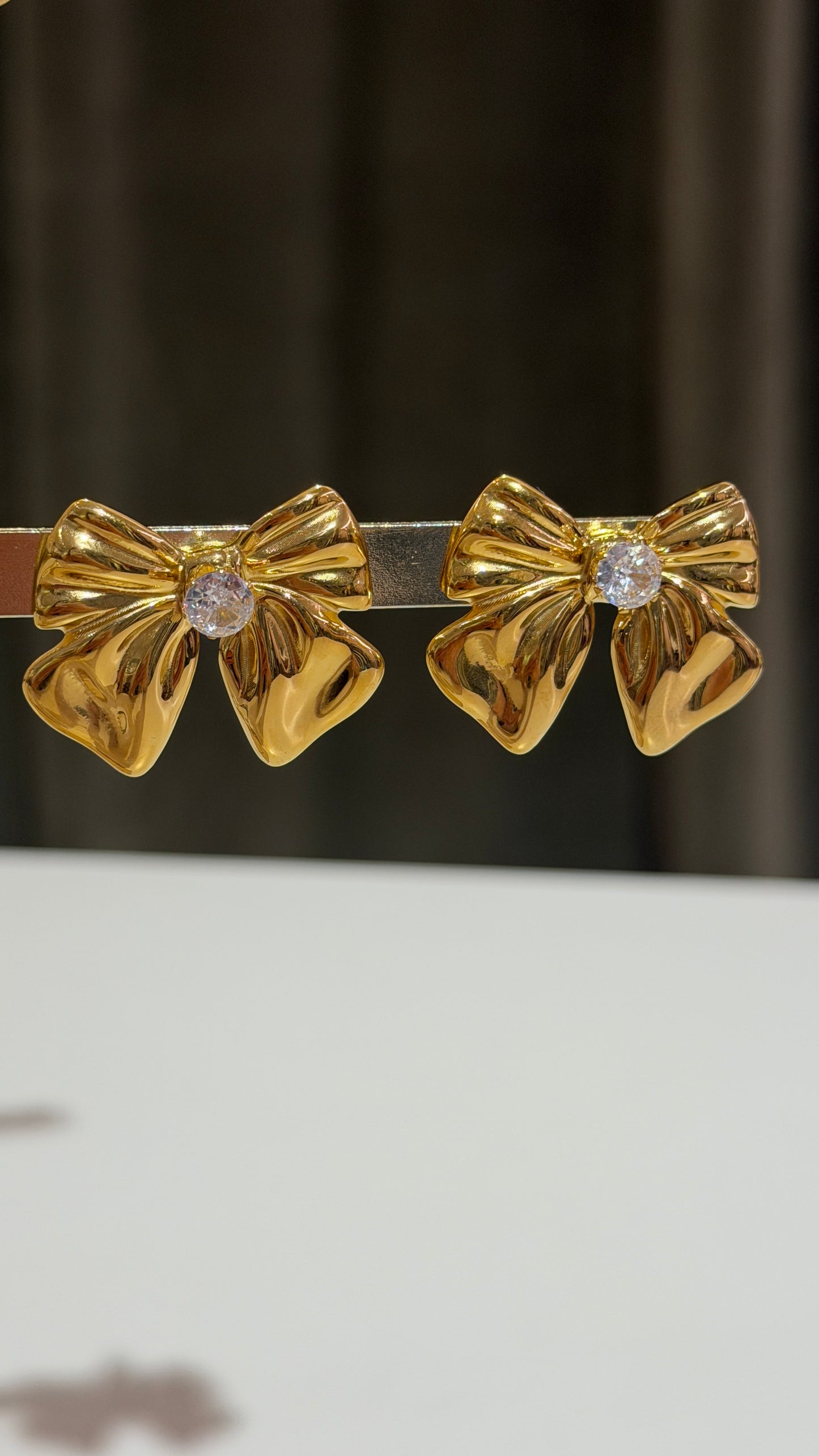 Orecchini Fiocchi con strass Oro