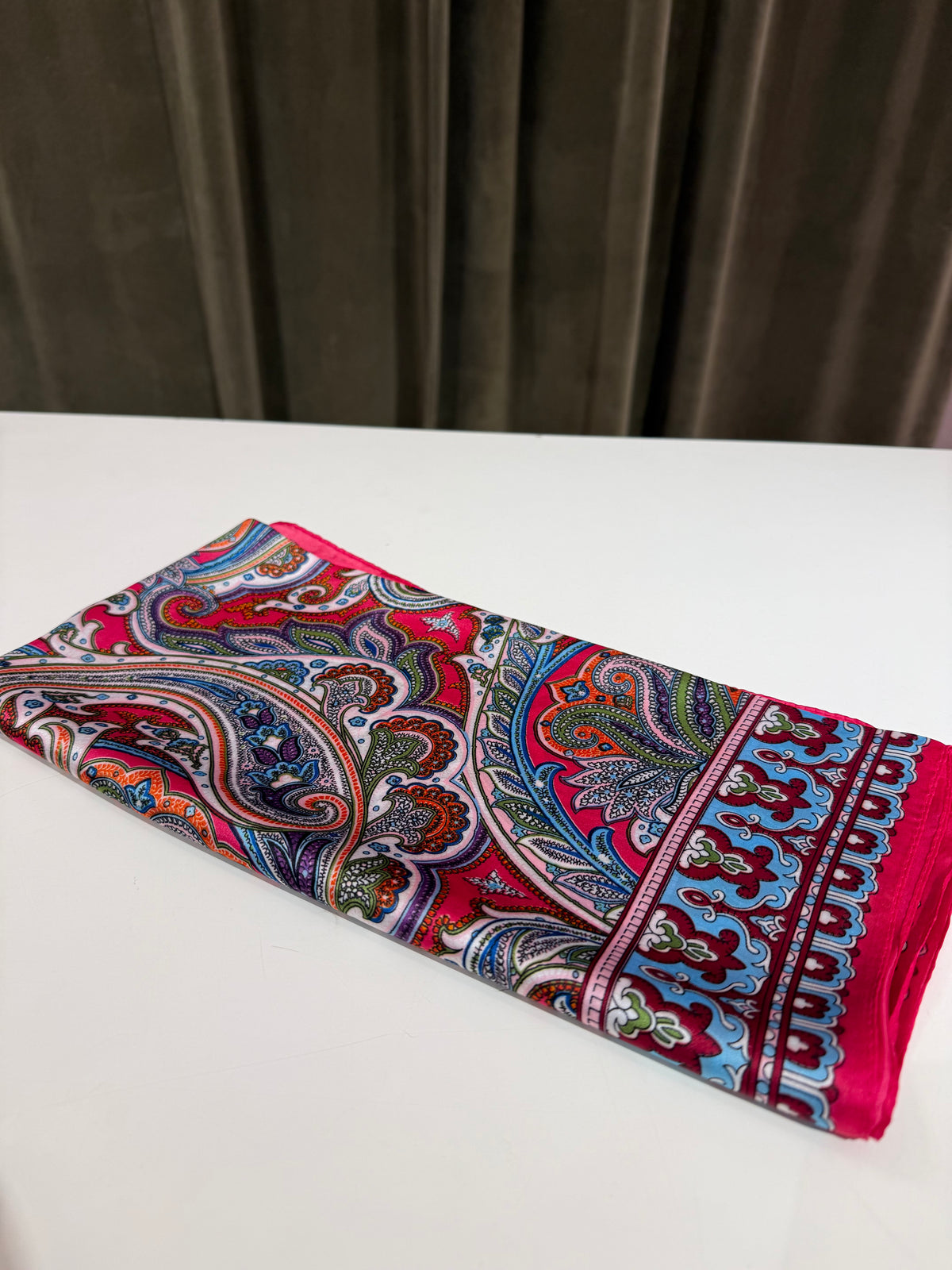 Foulard stampa Bandana misto seta (disponibili in più colori)