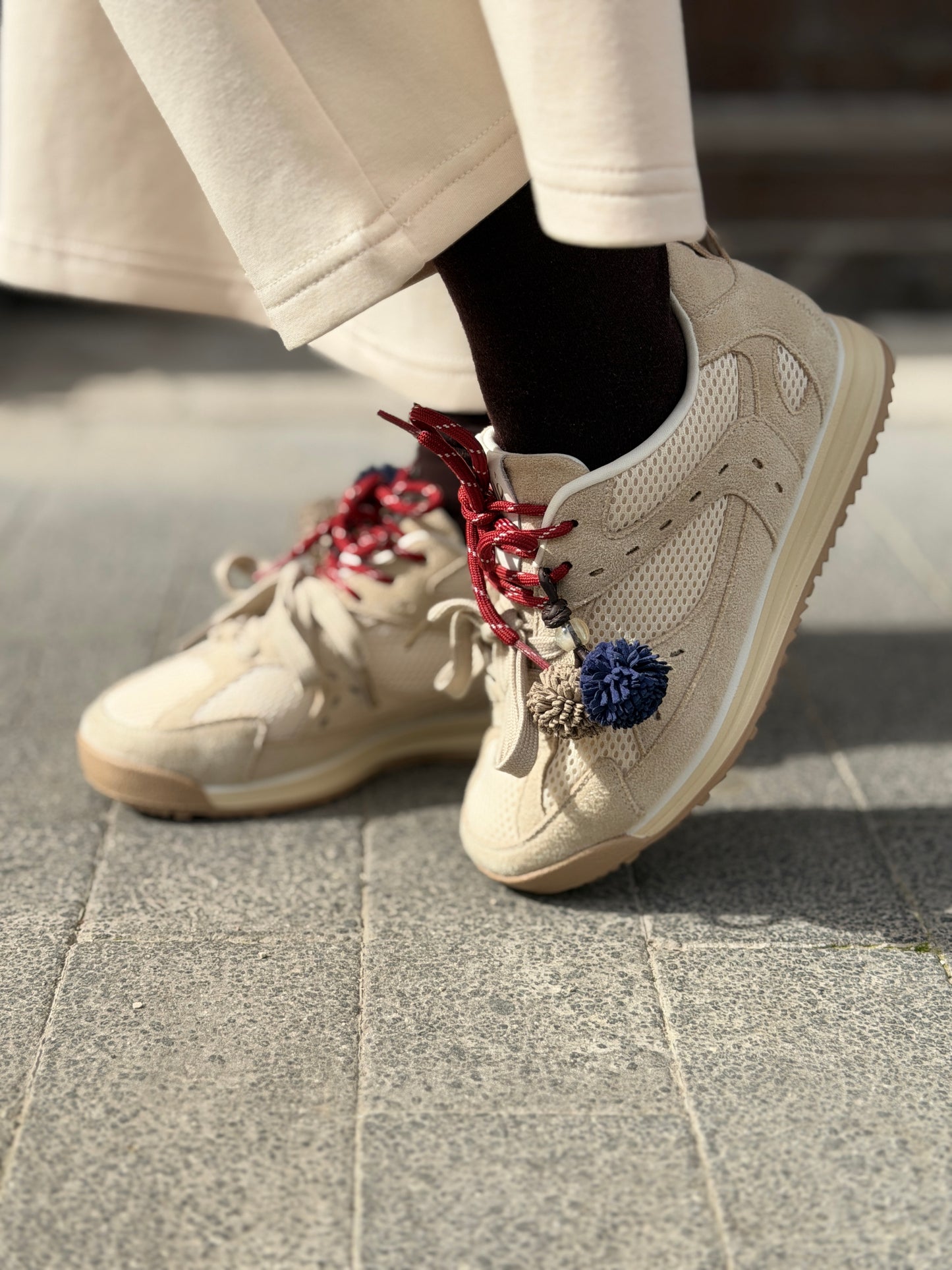 Ovyé Sneakers con accessori