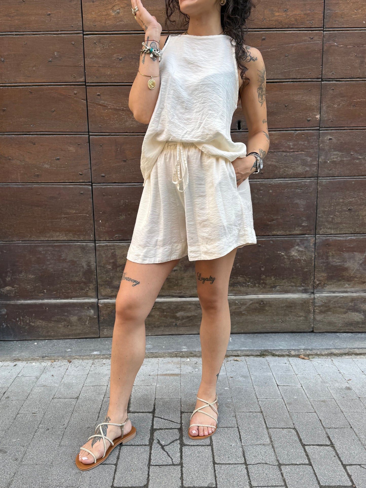 Tensione in shorts CRINKLE CHOCO -NERO E BURRO