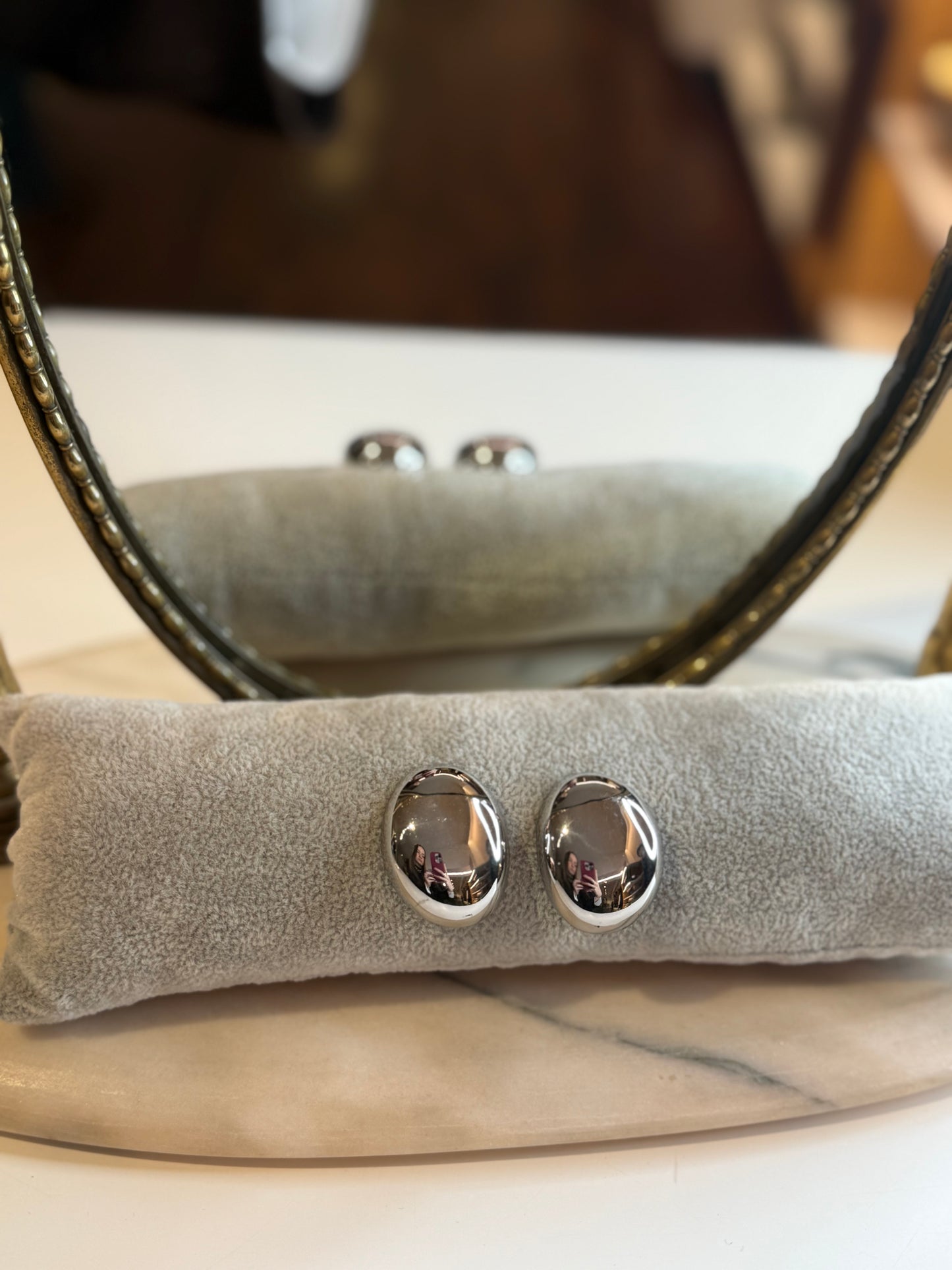 Orecchini a bottone medio ovale ARGENTO