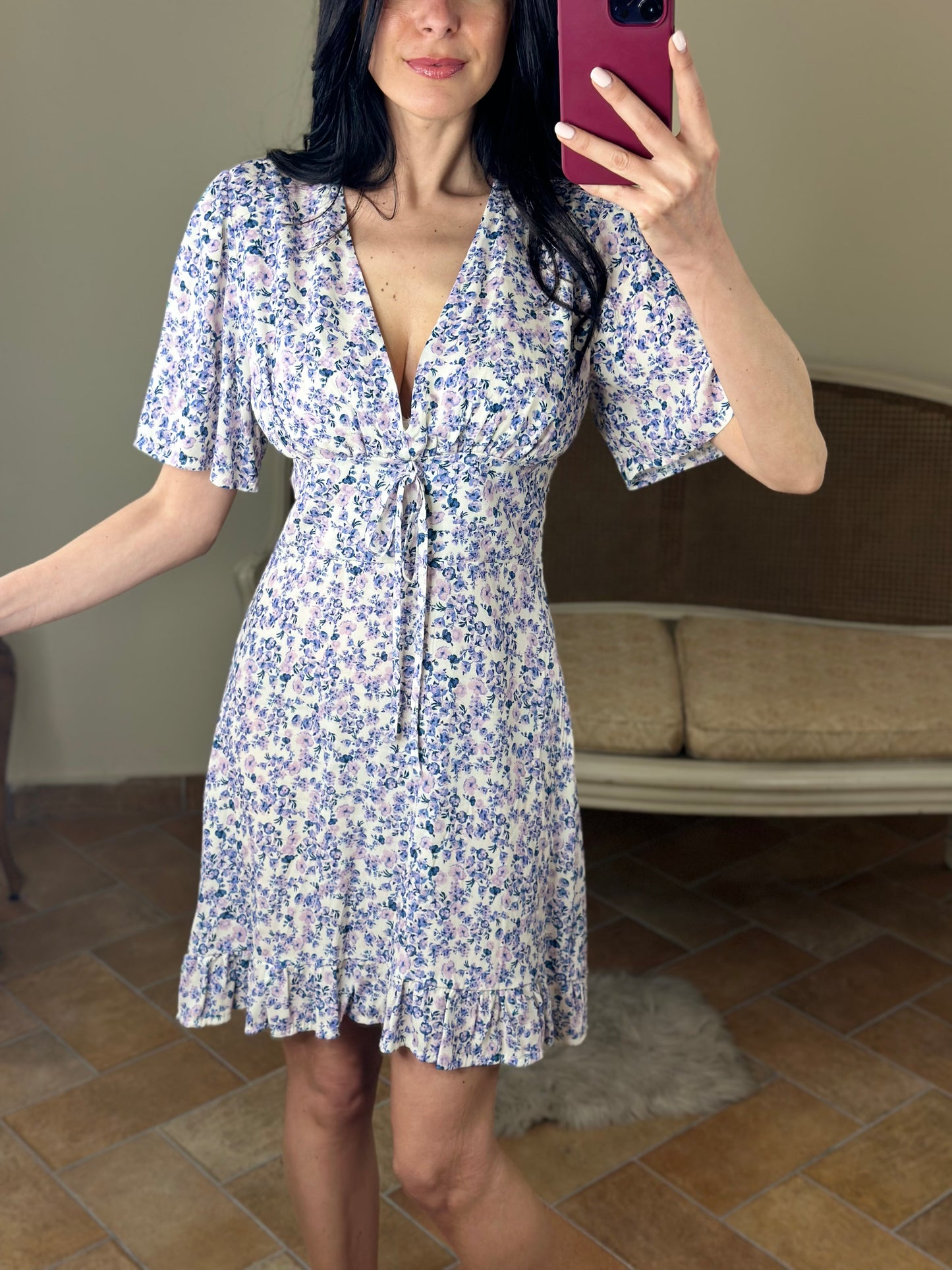 Tensione in Abito corto fiori LILLa