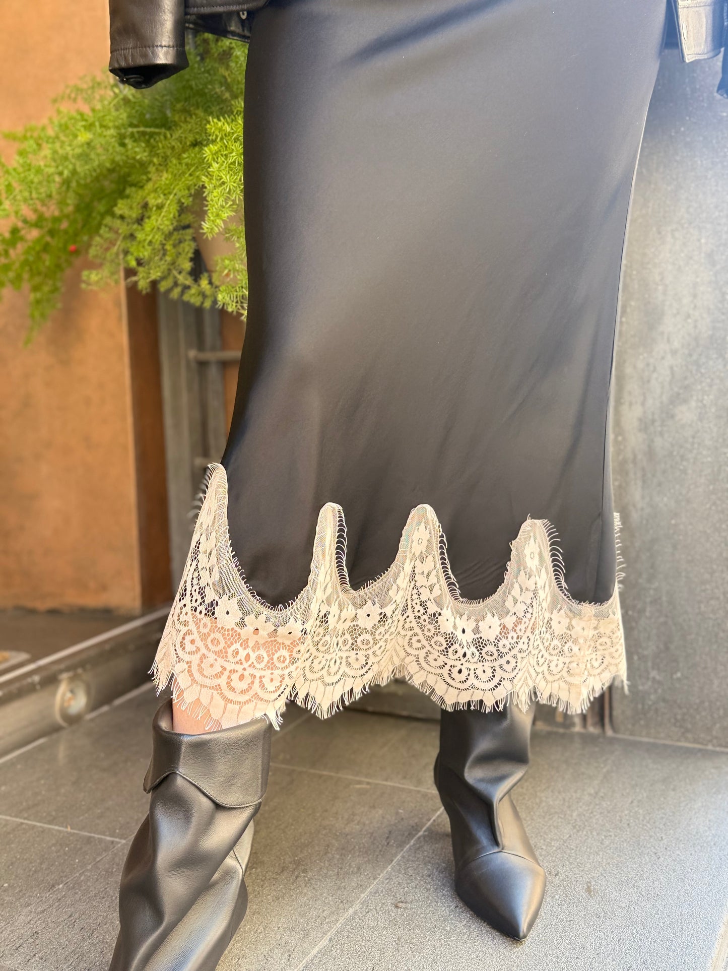 Gonna lingerie NERA con pizzo burro