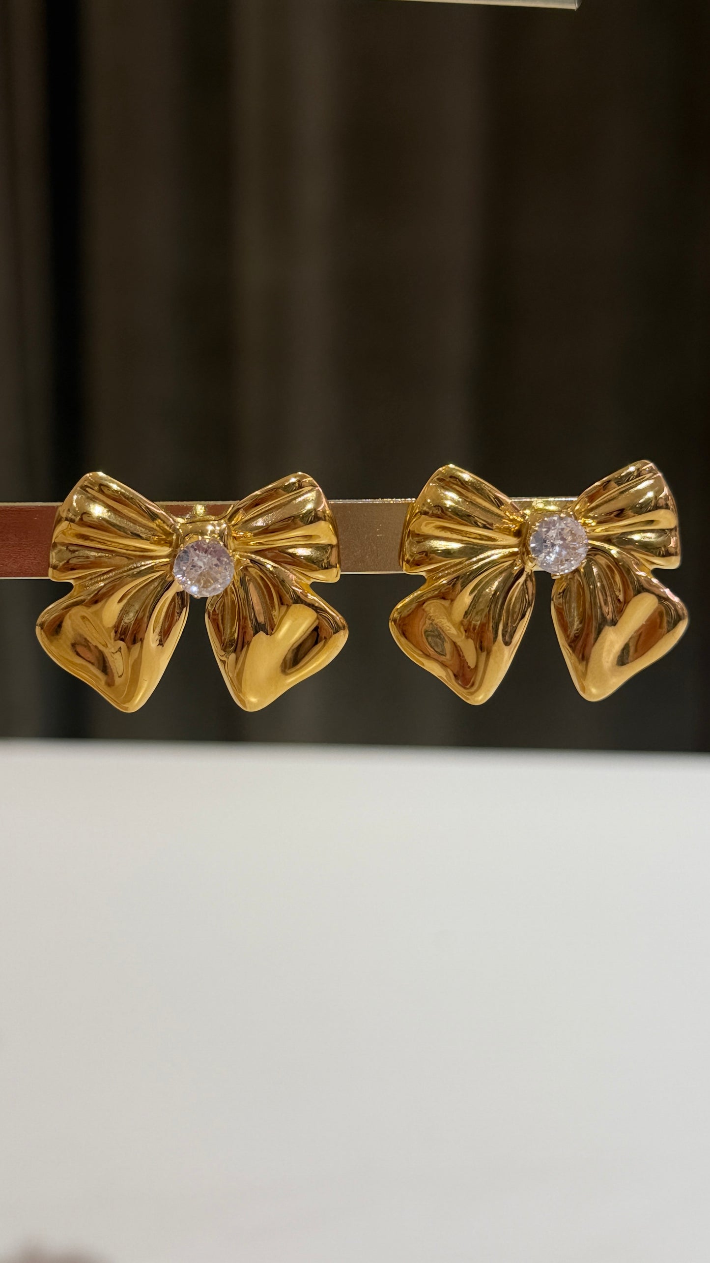 Orecchini Fiocchi con strass Oro