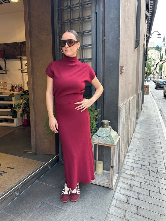 Set in maglia con gonna BORDEAUX