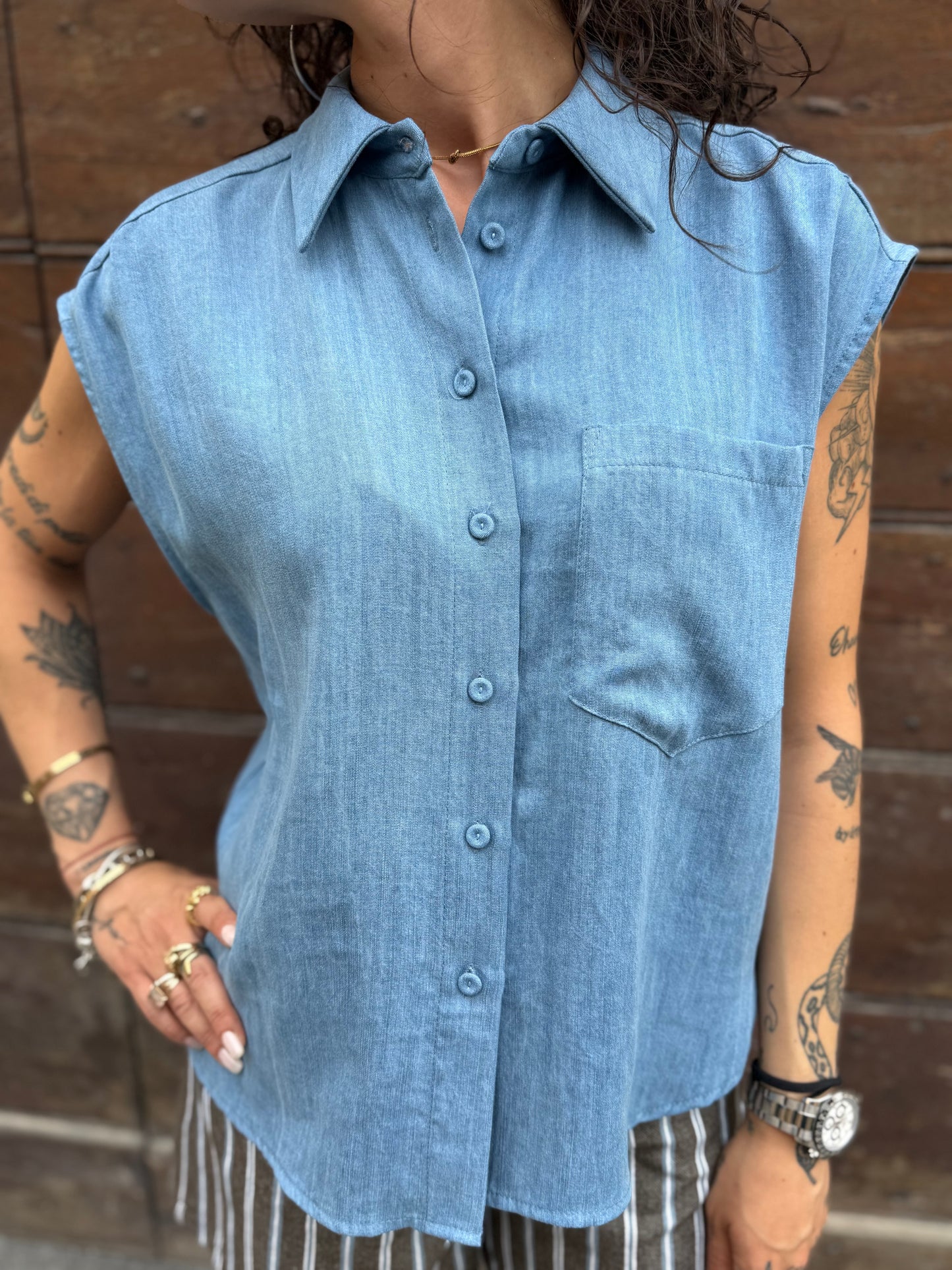 Tensione in Camicia smanicata in chambray