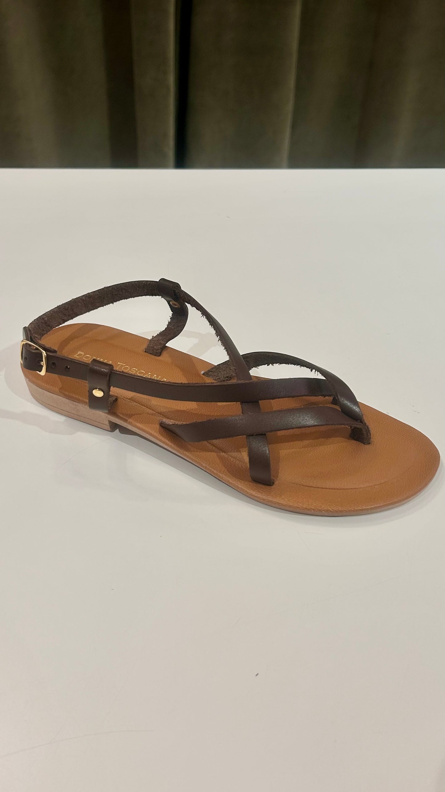 Infradito flat con incrocio MORO