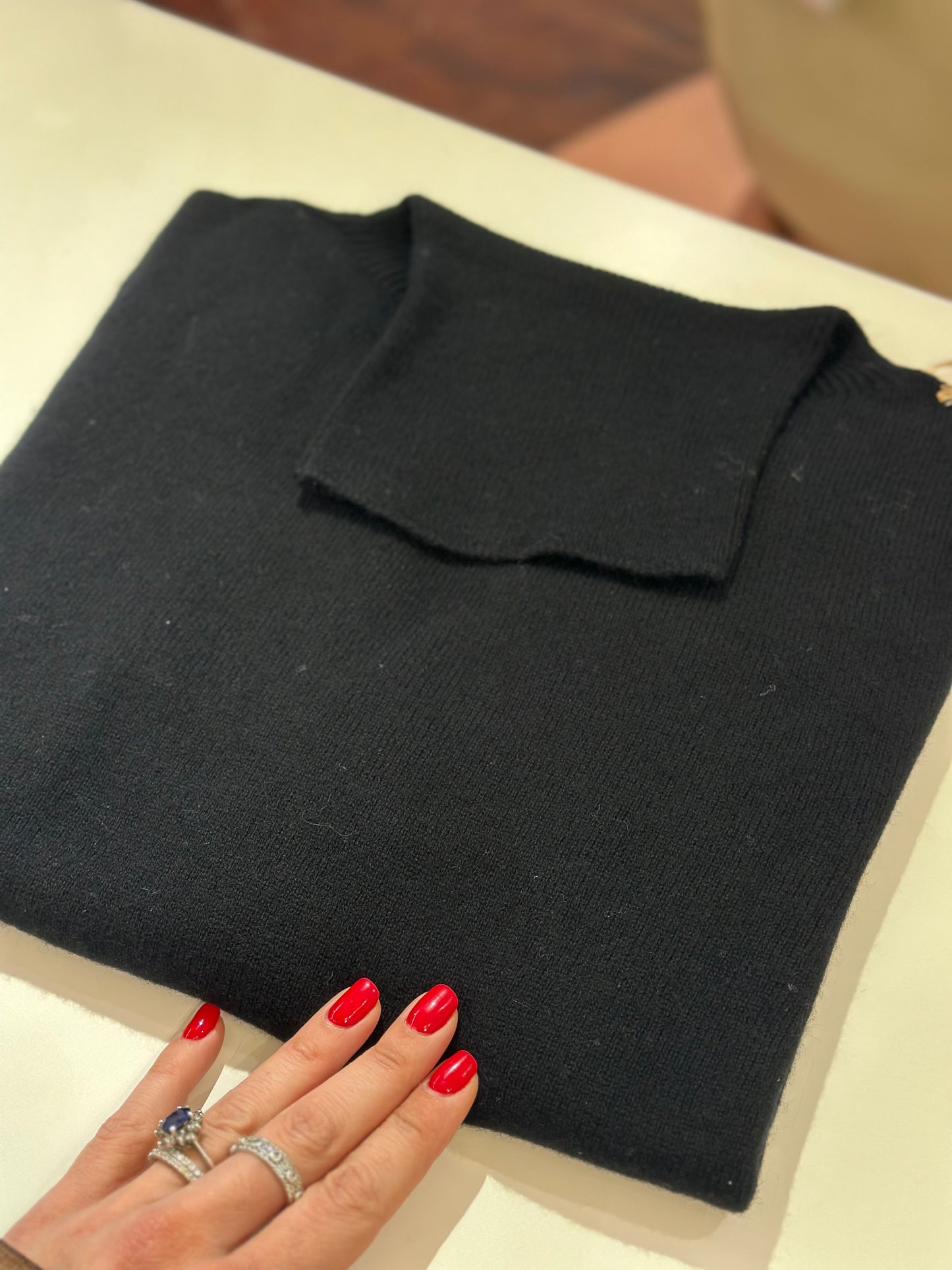 Maglia collo alto misto cashmere NERO